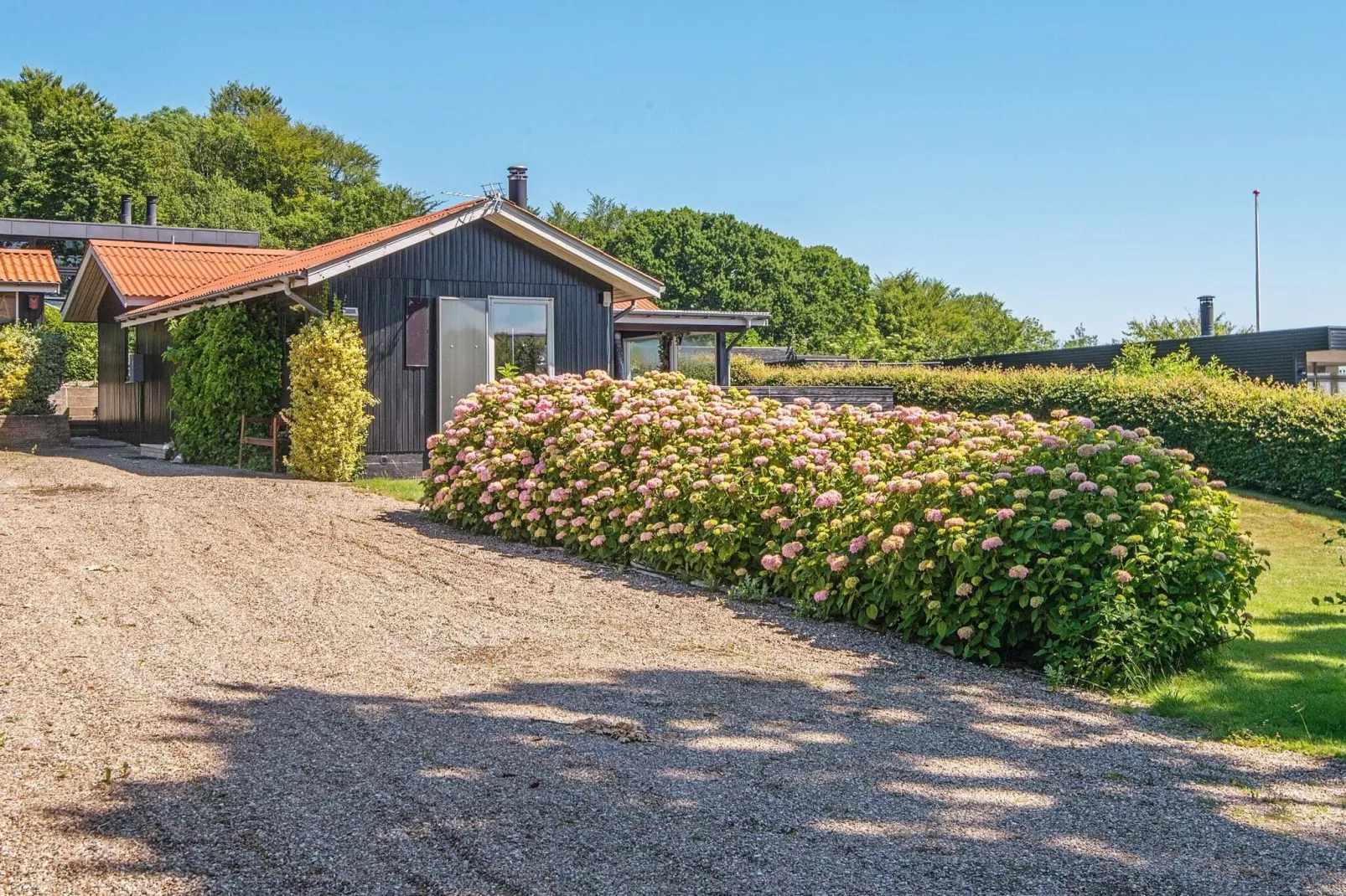 Traditioneel huis in Juelsminde nabij de Oostzee-Buitenlucht