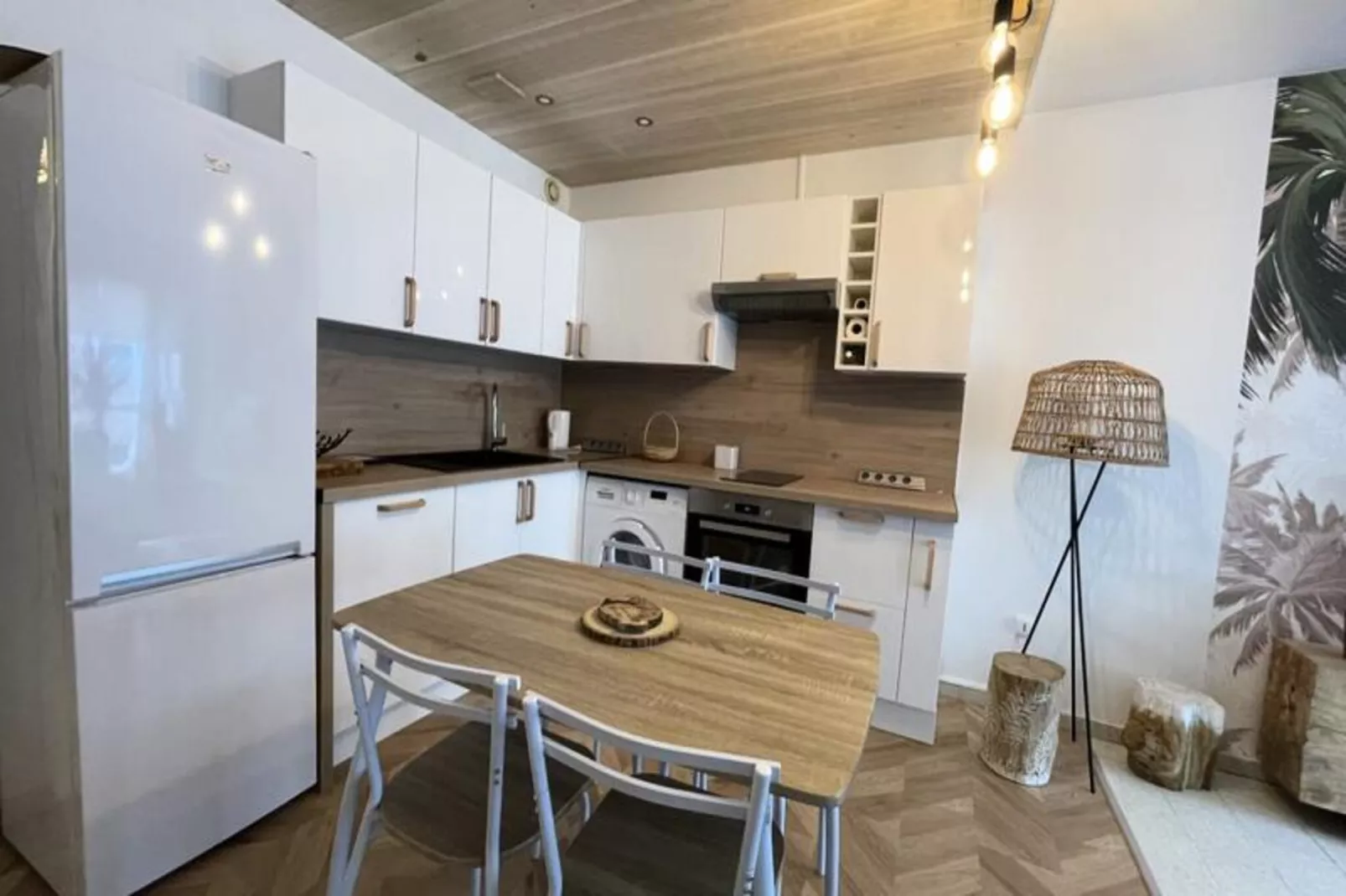 Résidence La M&eacute;diterran&eacute;e Appartement Au Coeur Du Village 50 M De La Plage