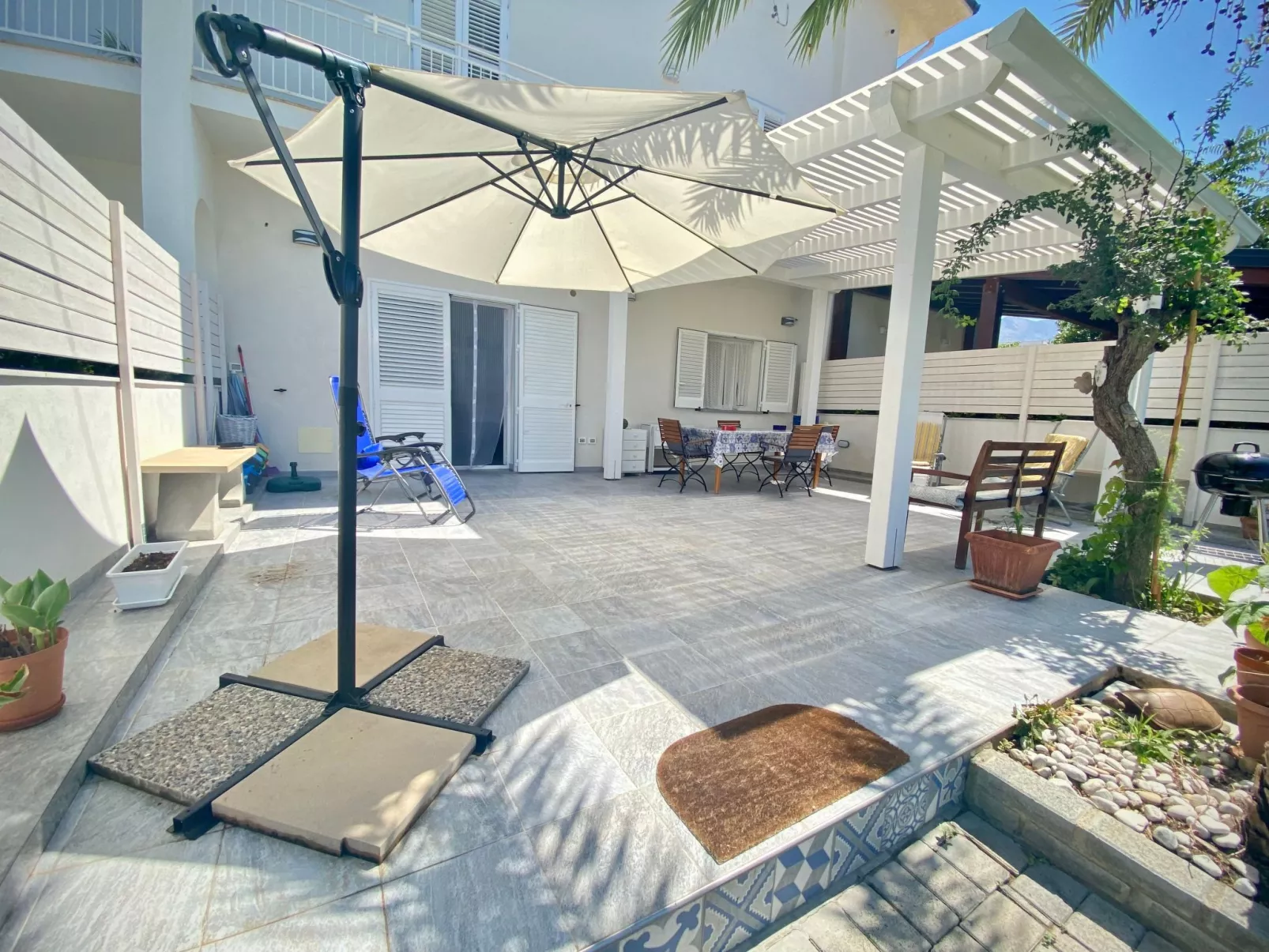 Villa Oasi, 50 m vom Strand entfernt, klimatisiert