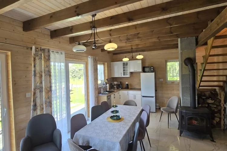 Domek wakacyjny DELUXE dla max 4 osób w Bałachach - Woonkamer