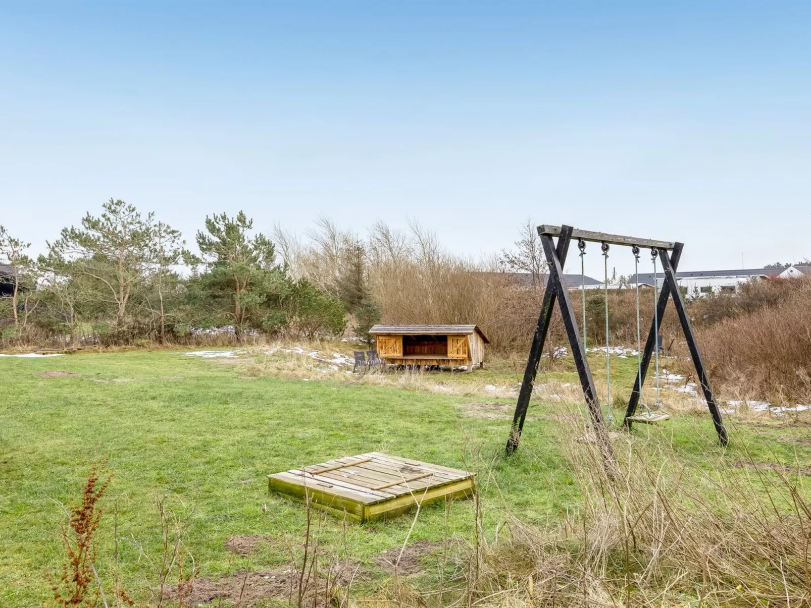 "Elenor" - 900m from the sea