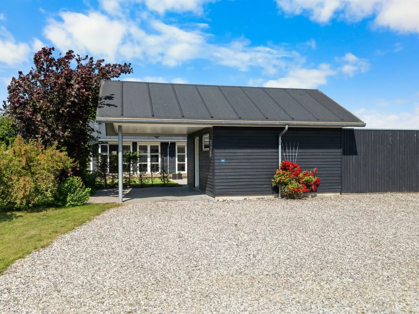 "Mildred" - 400m from the sea