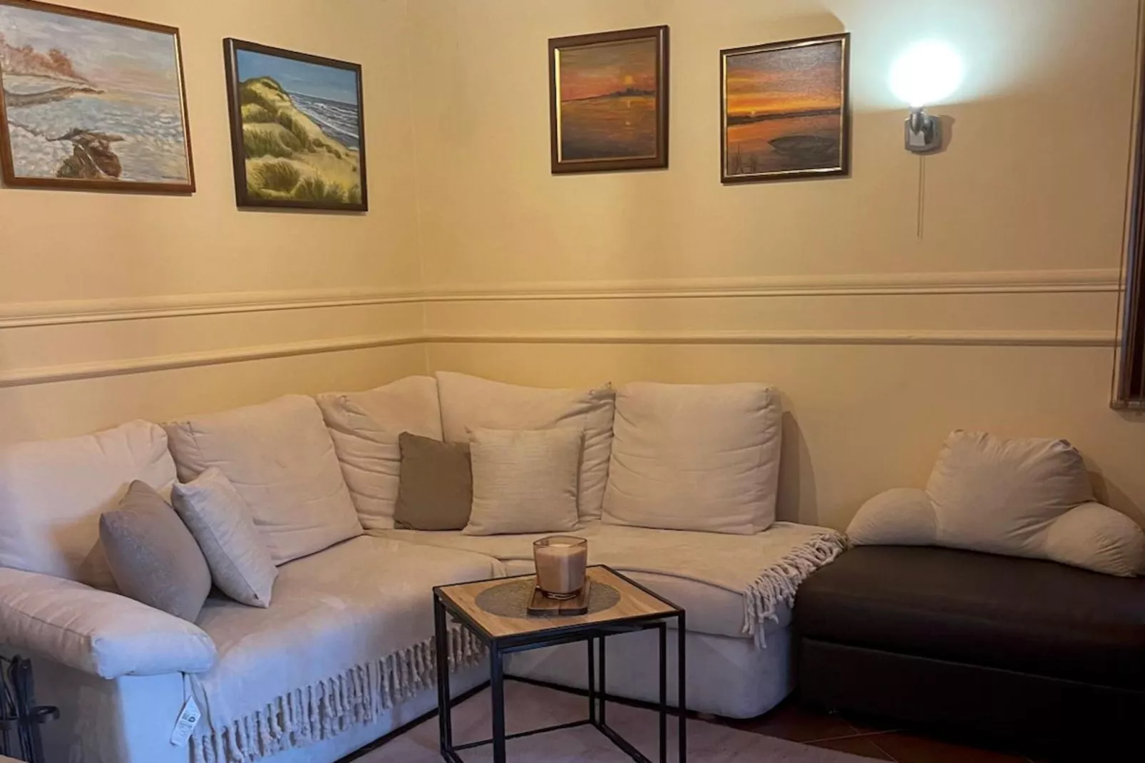 Dom wakacyjny w Krzyni dla max 7 osób-Woonkamer