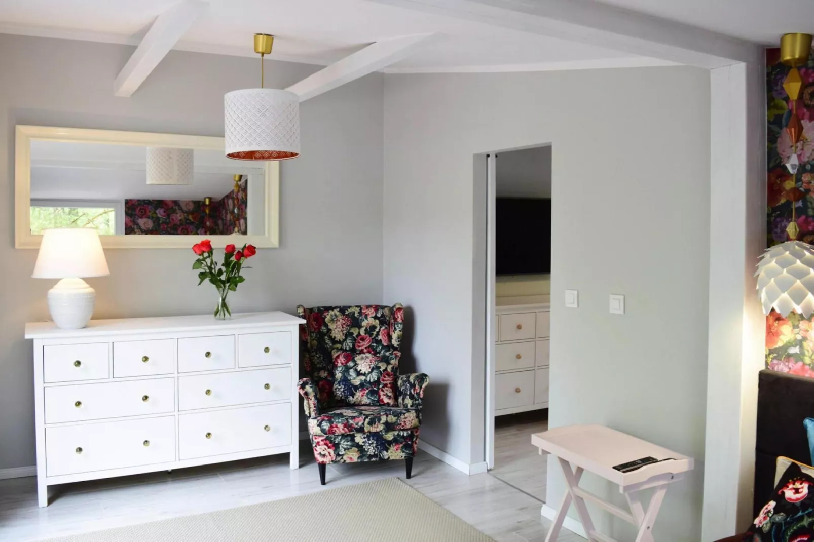 Dom w Starych Czaplach z domkiem na drzewie-Woonkamer