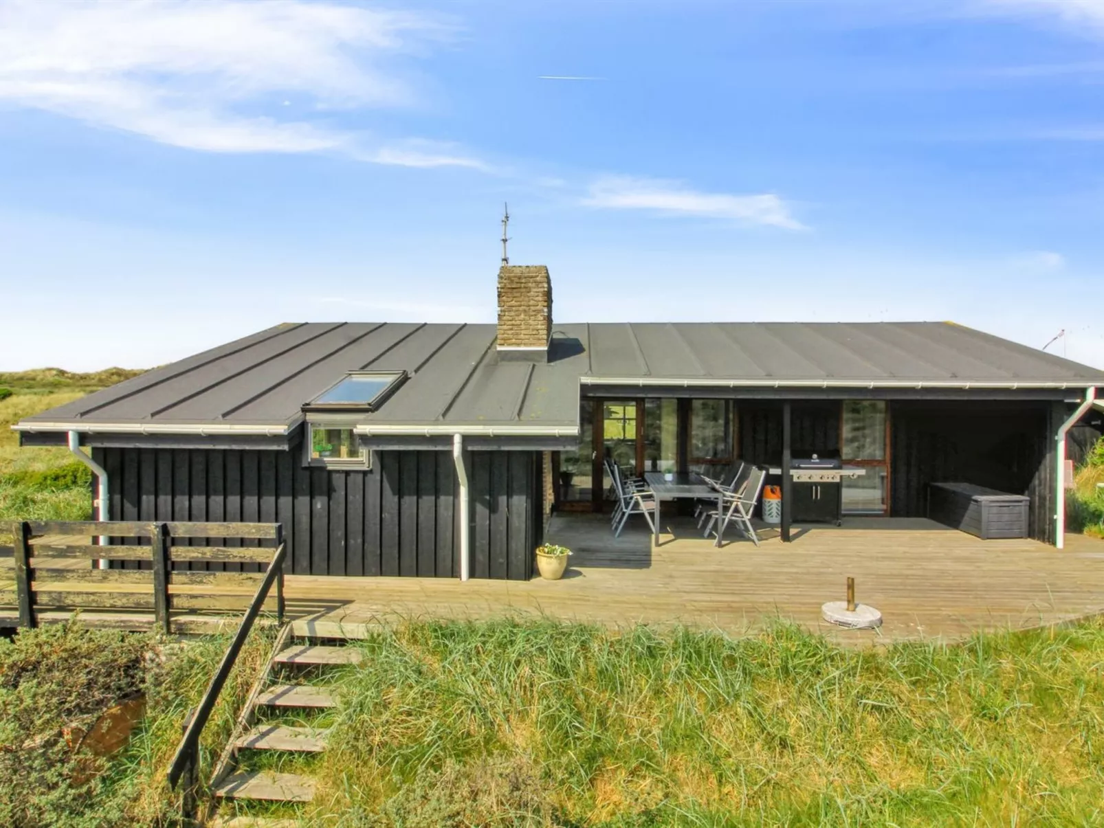 "Essie" - 250m from the sea - Buiten