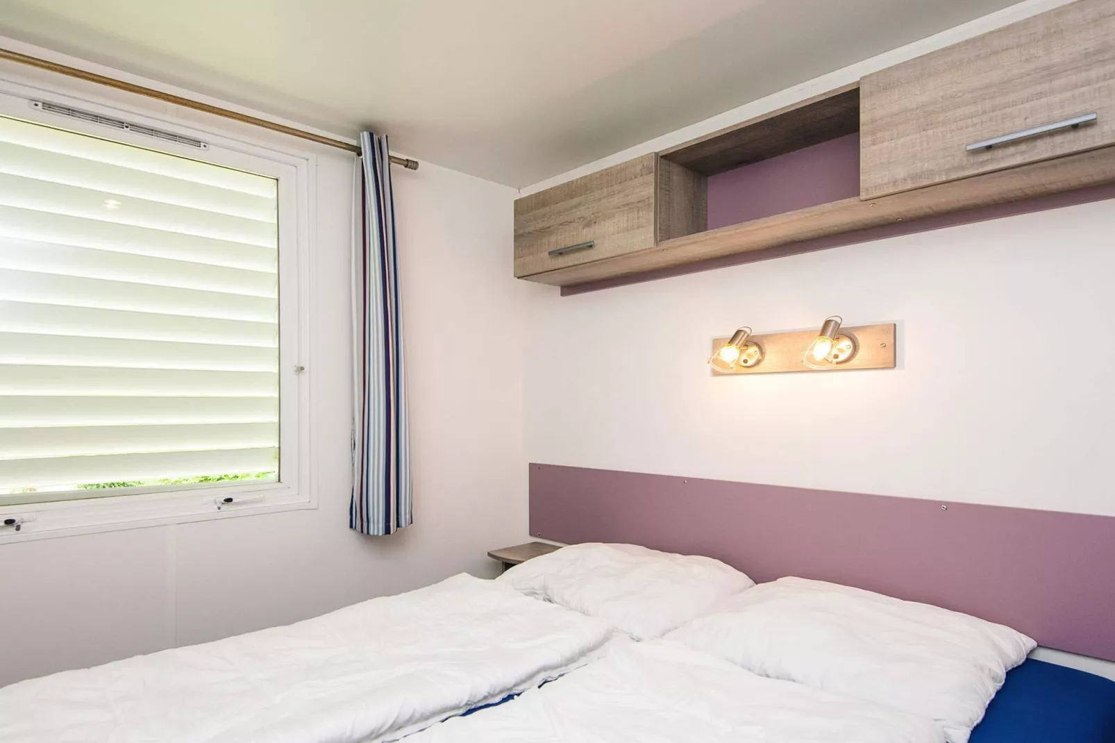 Mobile homes til 6 pers., med bad-Binnen