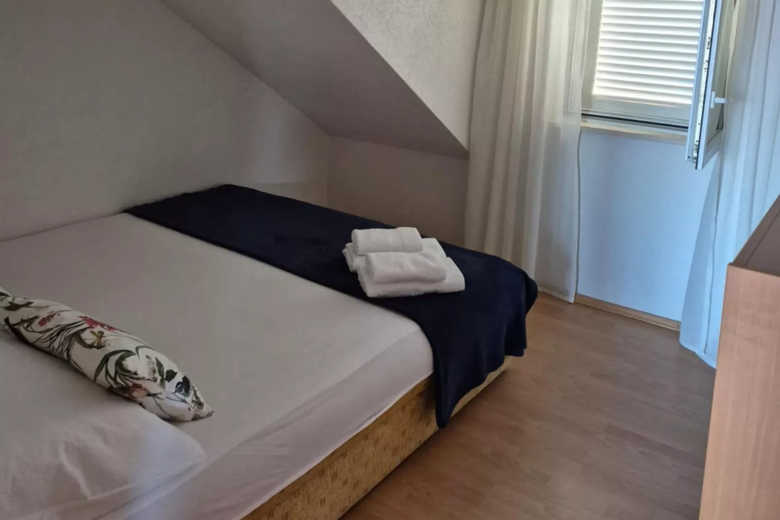 Villa Stella - Two Bedroom Apartment with Balcony and Sea View (Marilena)-Slaapkamer