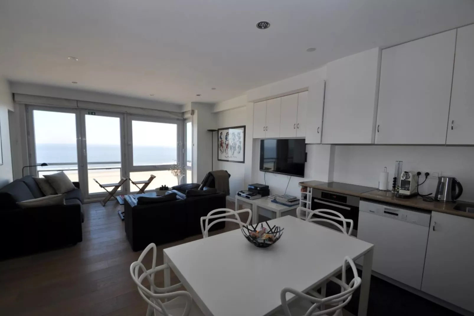 Residentie BEVERLY HOUSE-72-Eetkamer