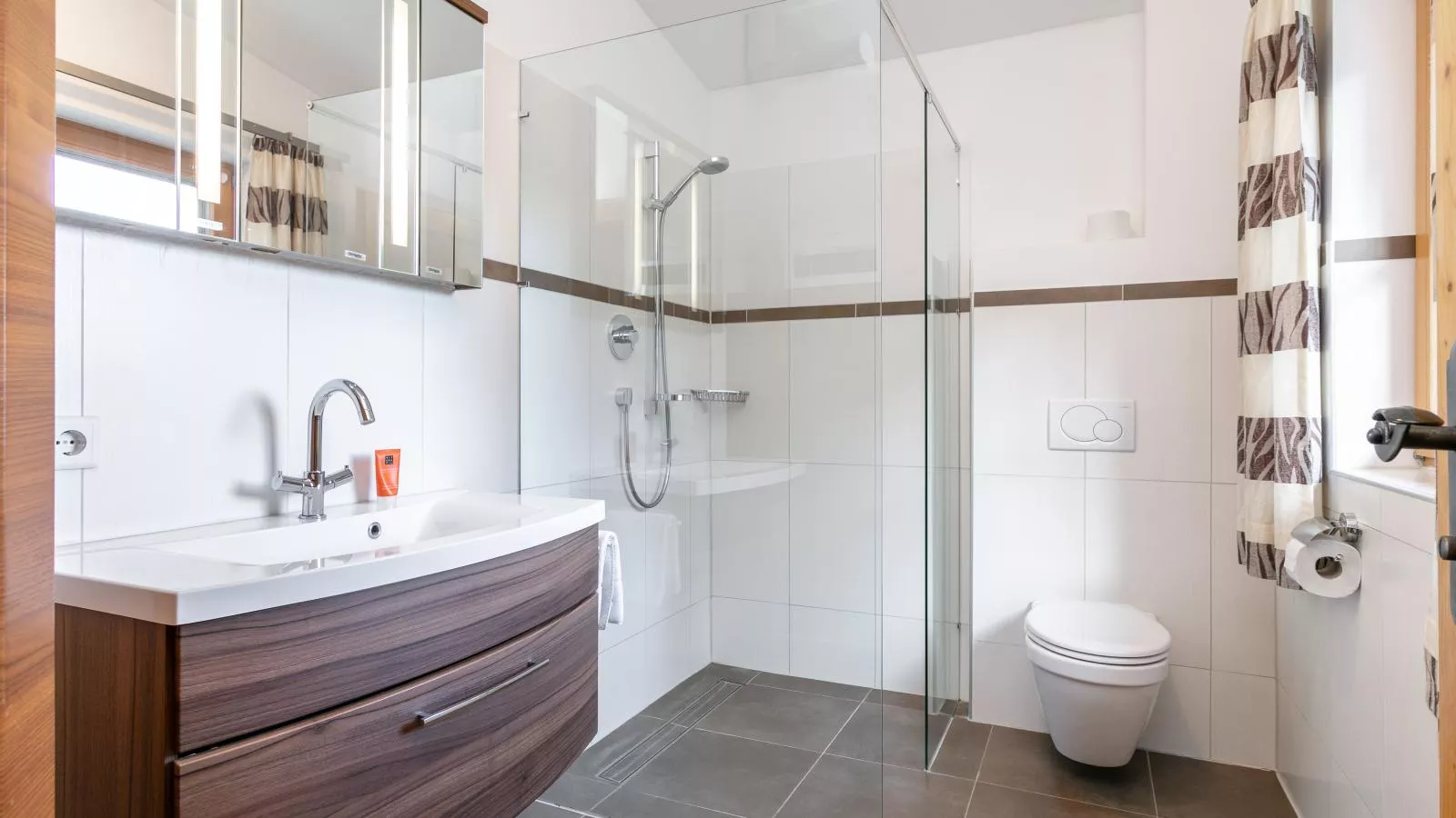 Schneeberghütte-Badkamer