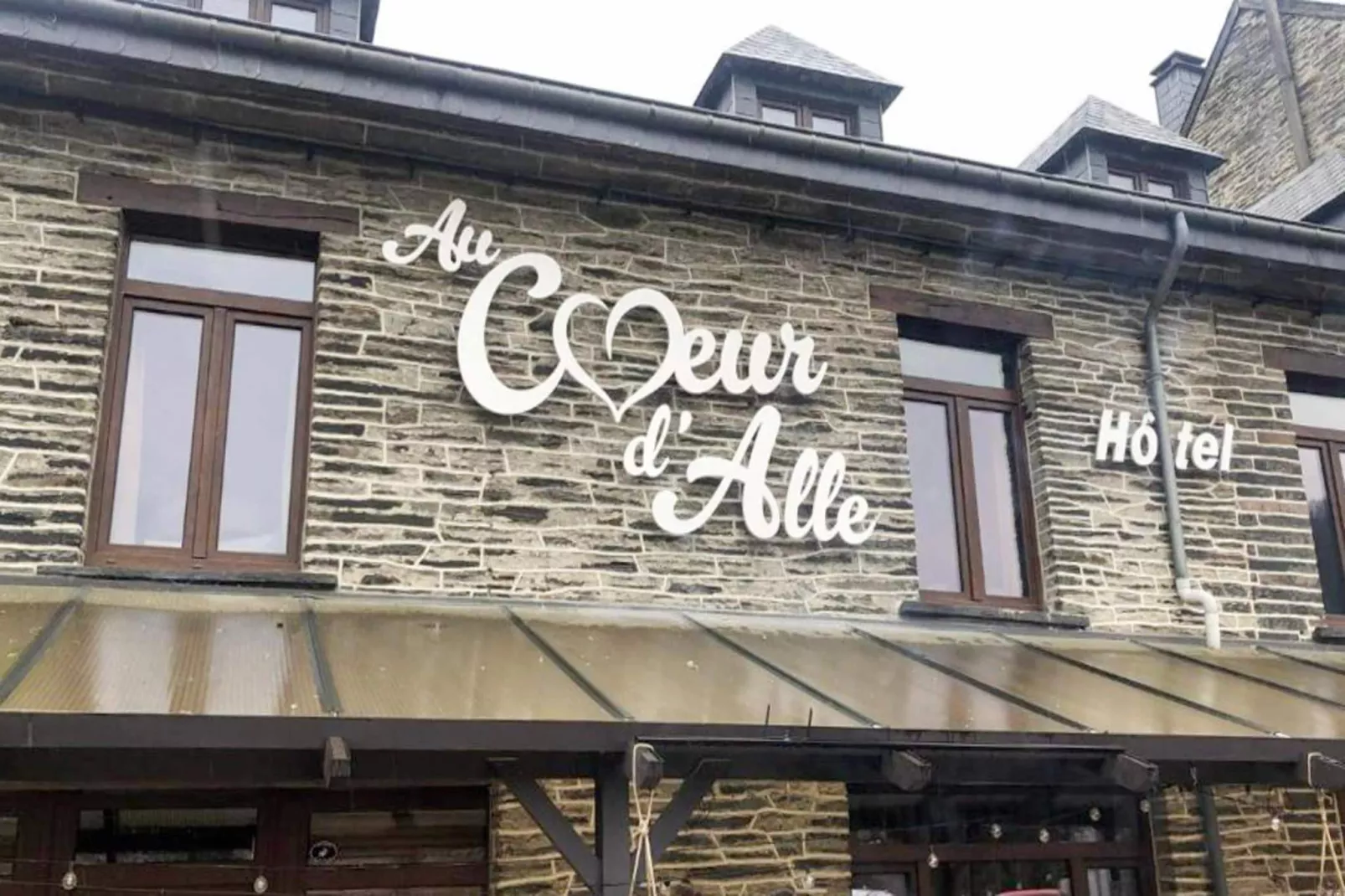 Au Coeur d'Alle Single Room-Buitenkant zomer