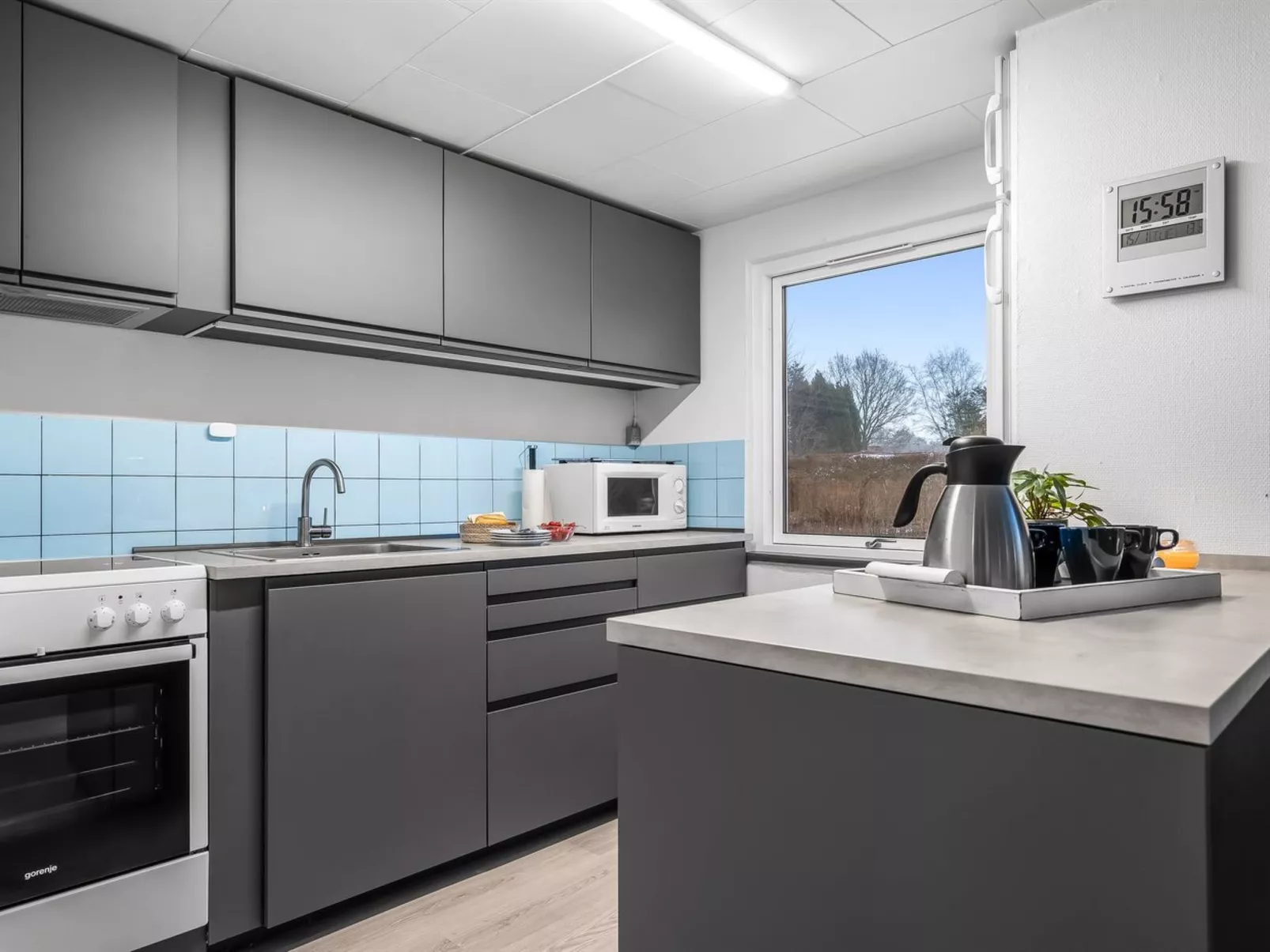 "Allyson" -  from the sea-Binnen