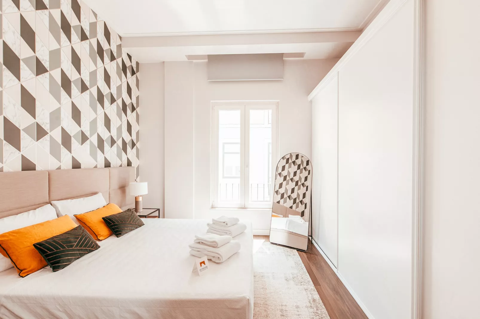 Elegant & Sophisticated Campo Ourique by GT House-Slaapkamer