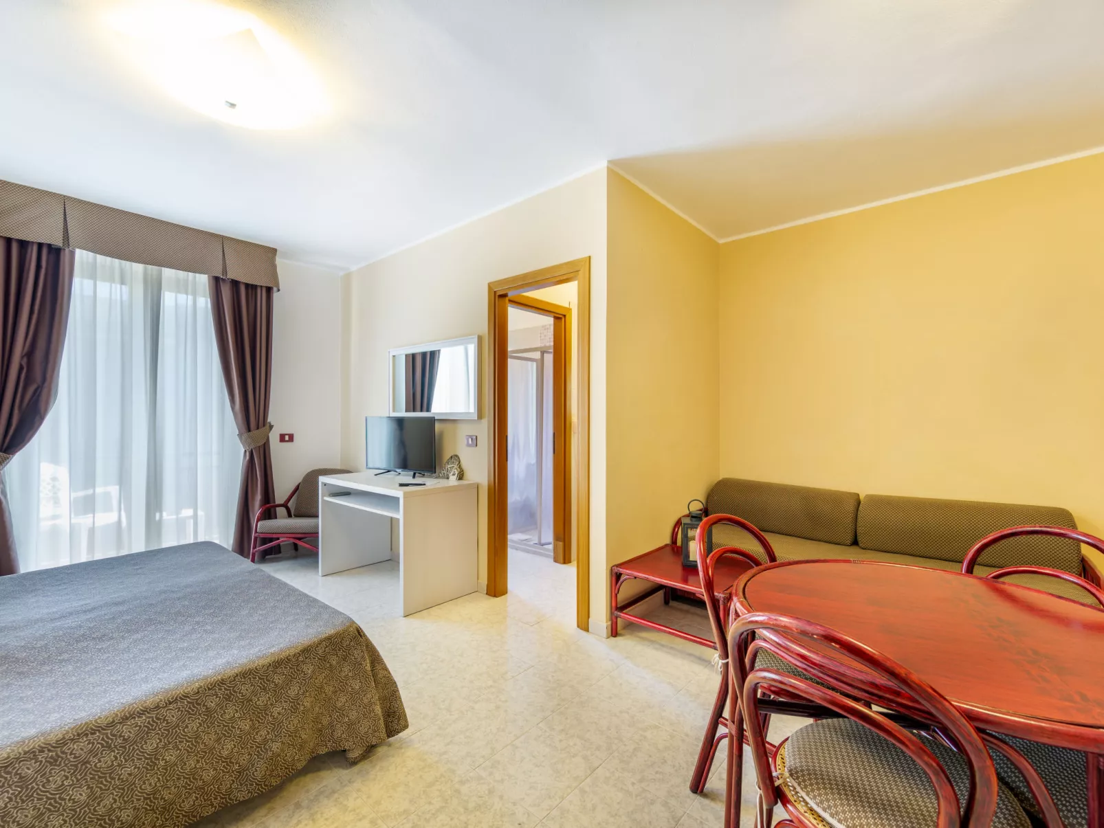 Rina Sea Apartments-Binnen