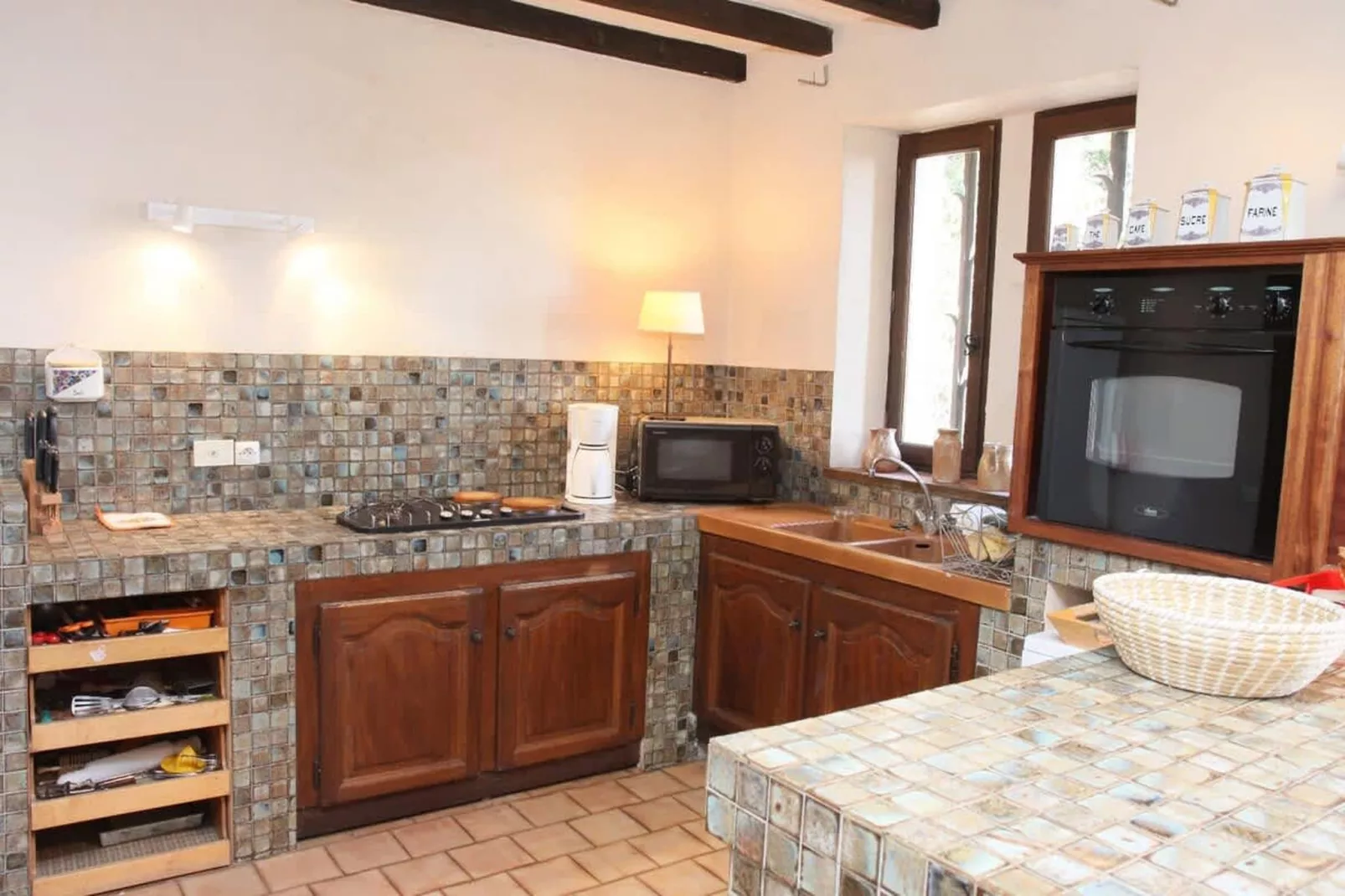 La Familiale - Maison provençale avec piscine et vue imprenable sur Gordes-Keuken