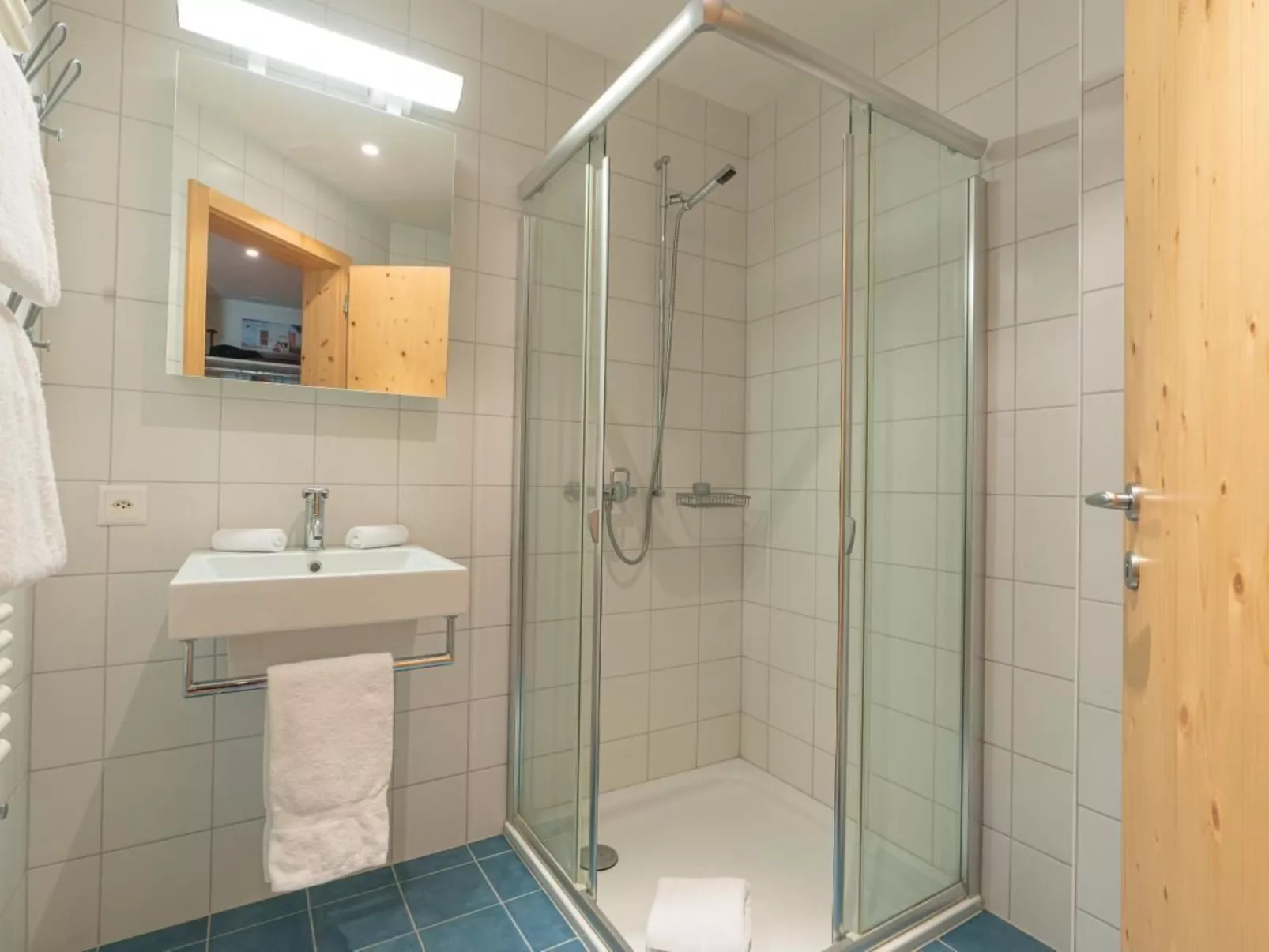 Chesa Radonda 1 - Image-tags.info