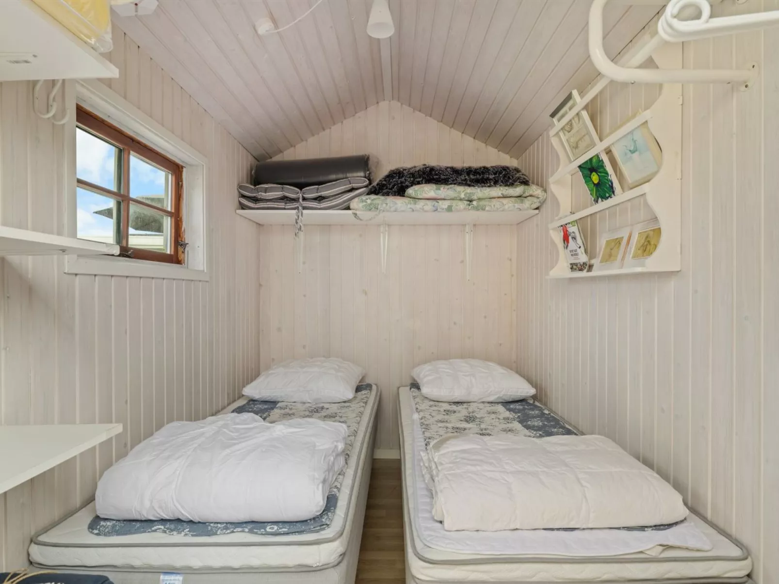 "Lenya" - 60m from the sea - Binnen