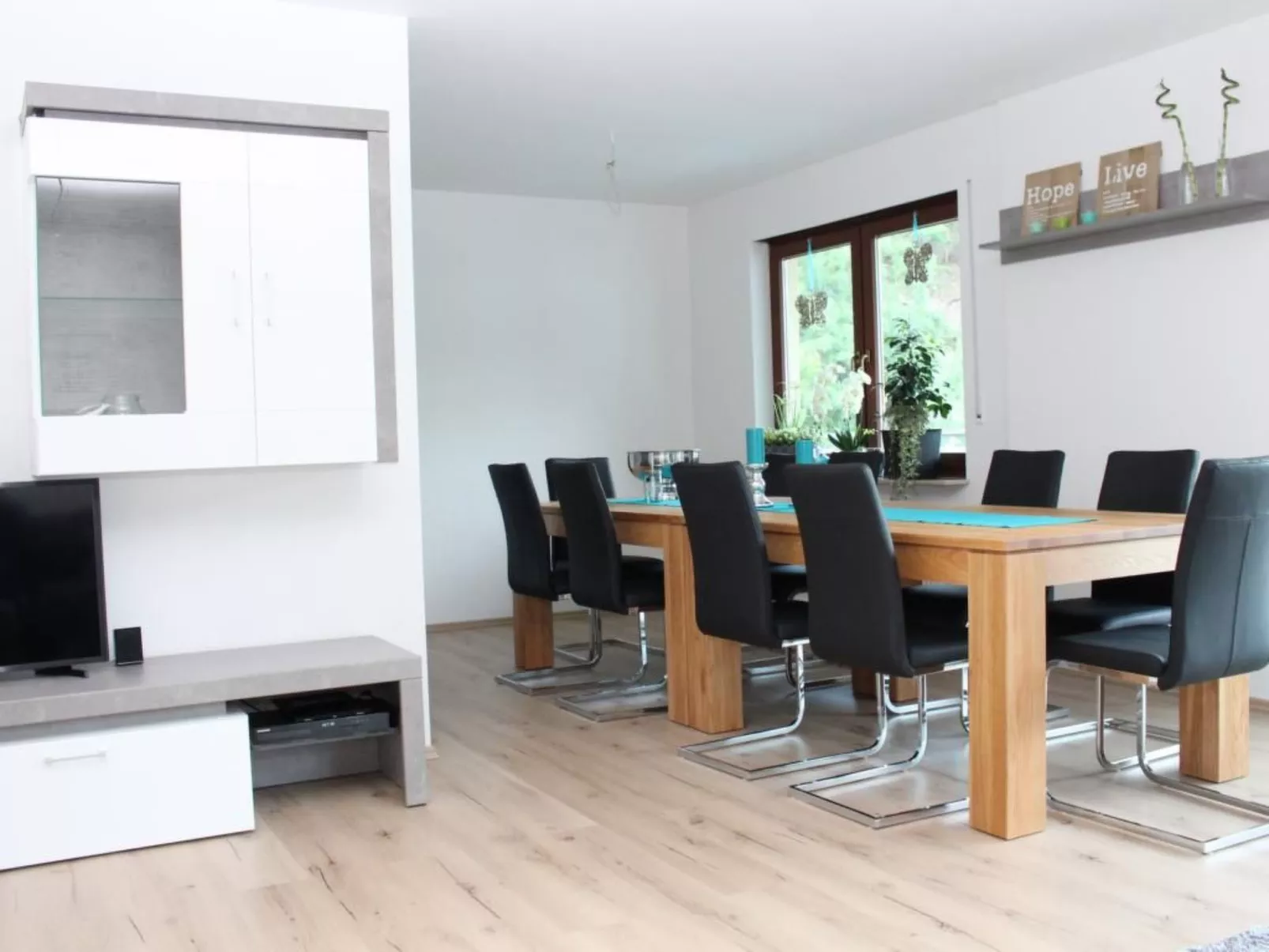 Nettes Ferienhaus in Hemfurth-Edersee mit Großer Terrasse - Image-tags.info