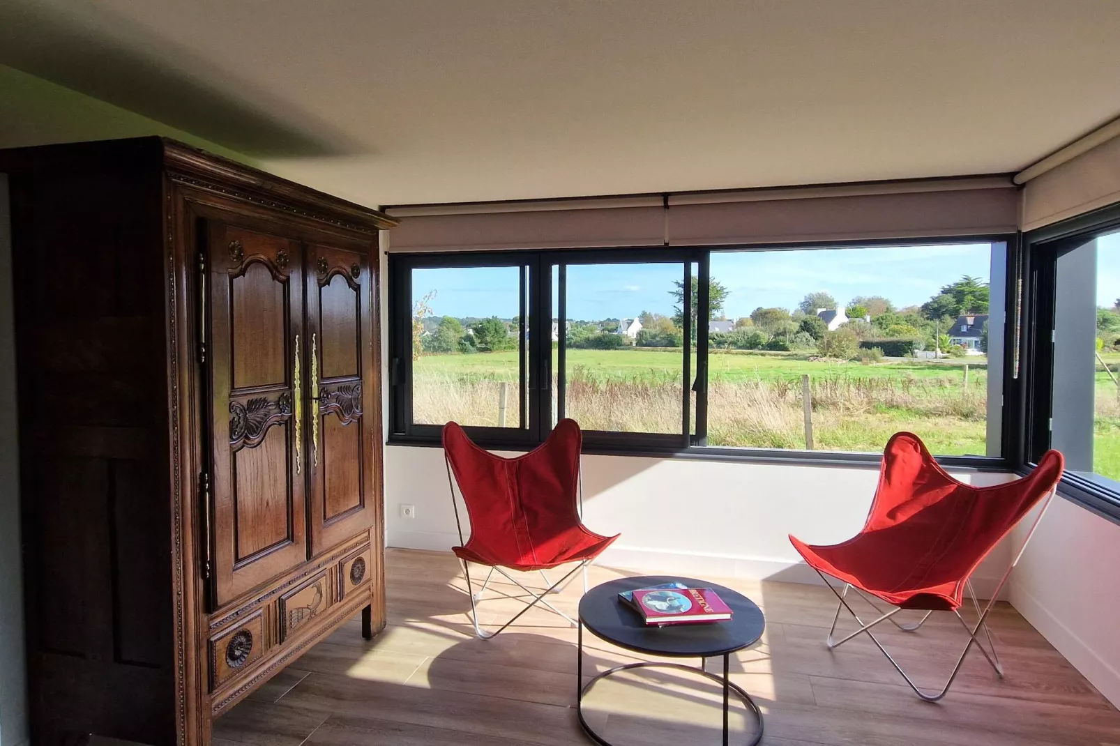Holiday home in Plougasnou Baie de Morlaix-Woonkamer