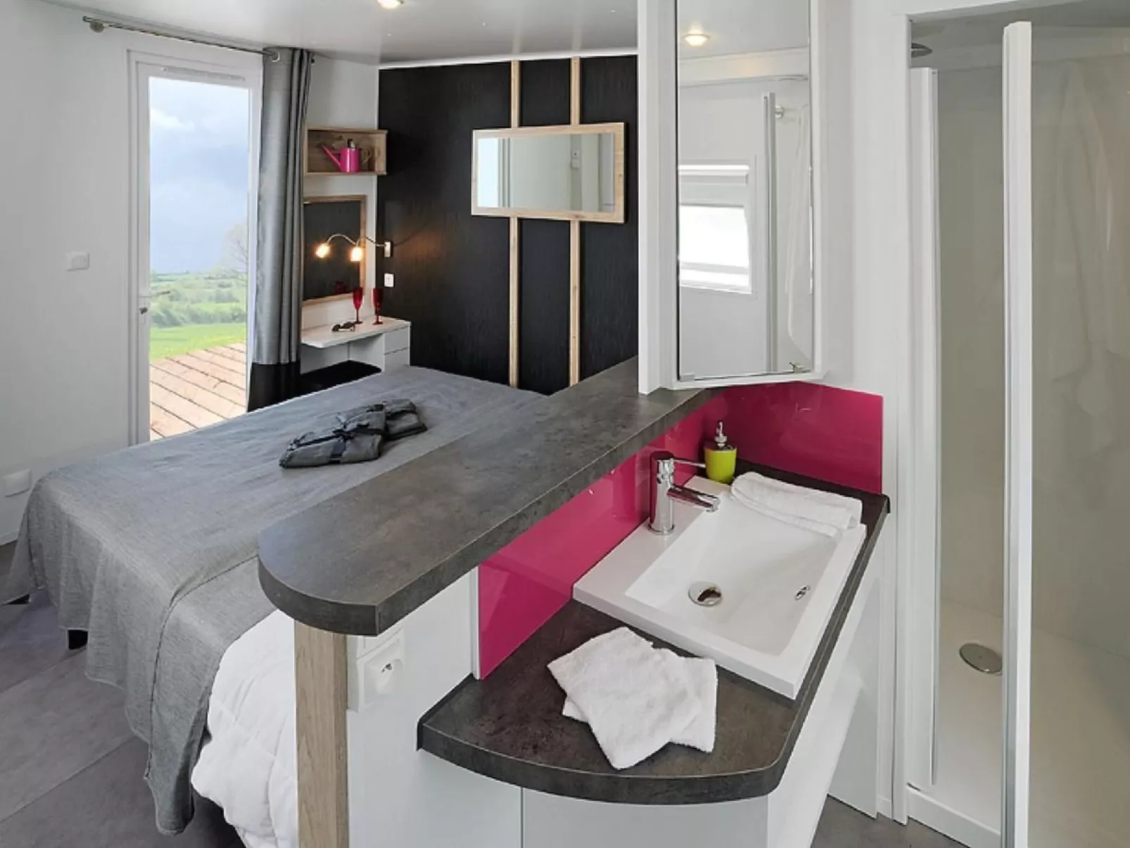 In Wackersdorf mit Whirlpool, Terrasse und Grill - Image-tags.info