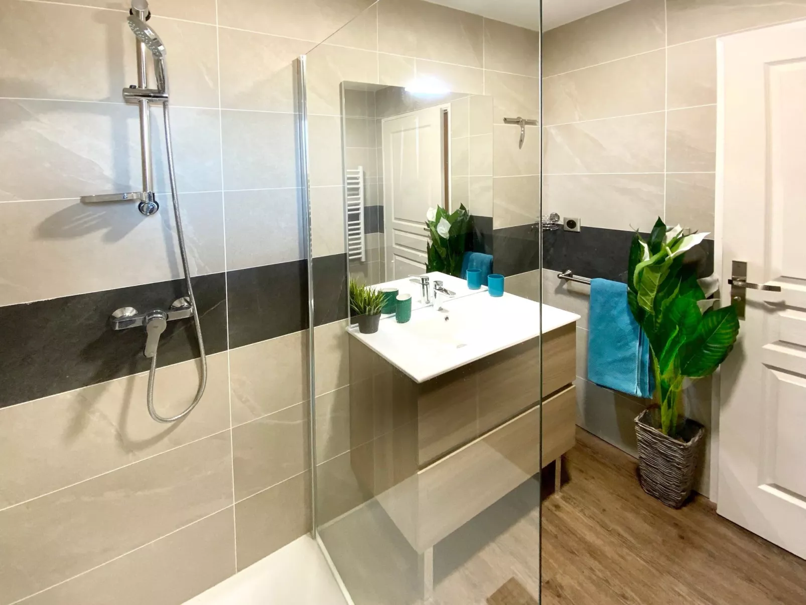 Provenzalisches Landhaus am Meer in ruhiger Lage. - Image-tags.info