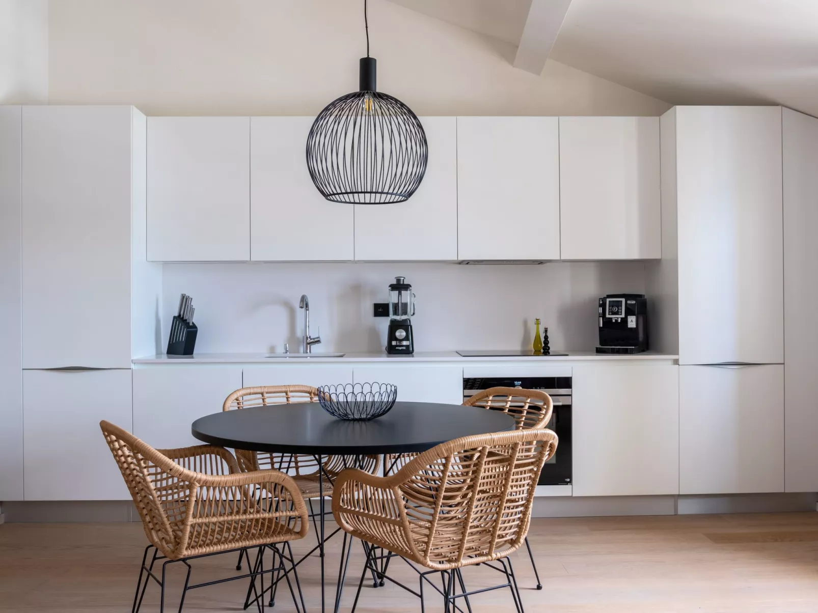 Superb 3 Bedroom Apartment on the Port - Image-tags.info