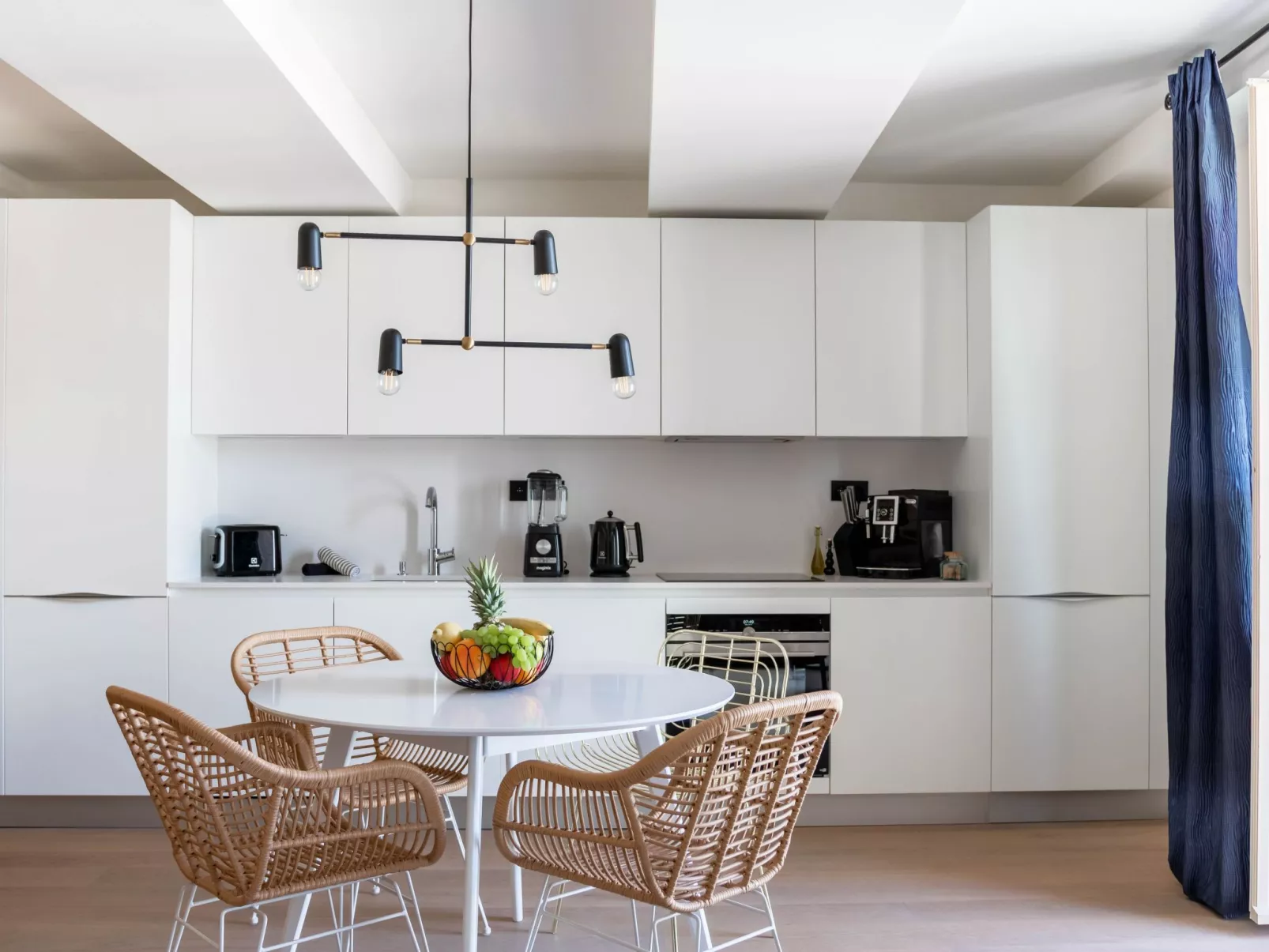 Wunderschöne Wohnung mit Balkon am Hafen - Image-tags.info