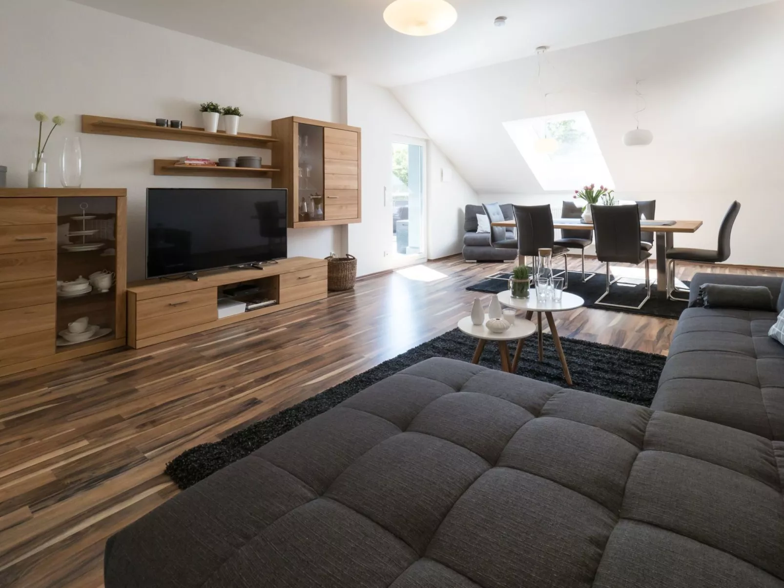 Wohnung in Lerchenberg mit Großer Terrasse - Image-tags.info