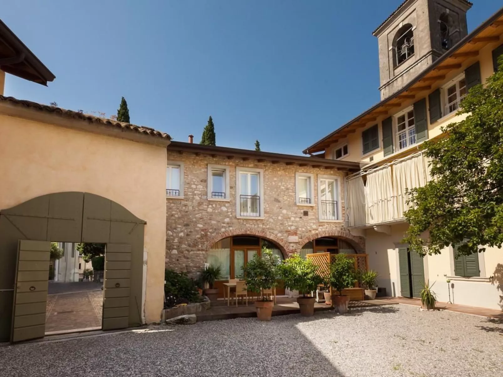 Loft in San Felice Del Benaco mit Terrasse - Image-tags.info