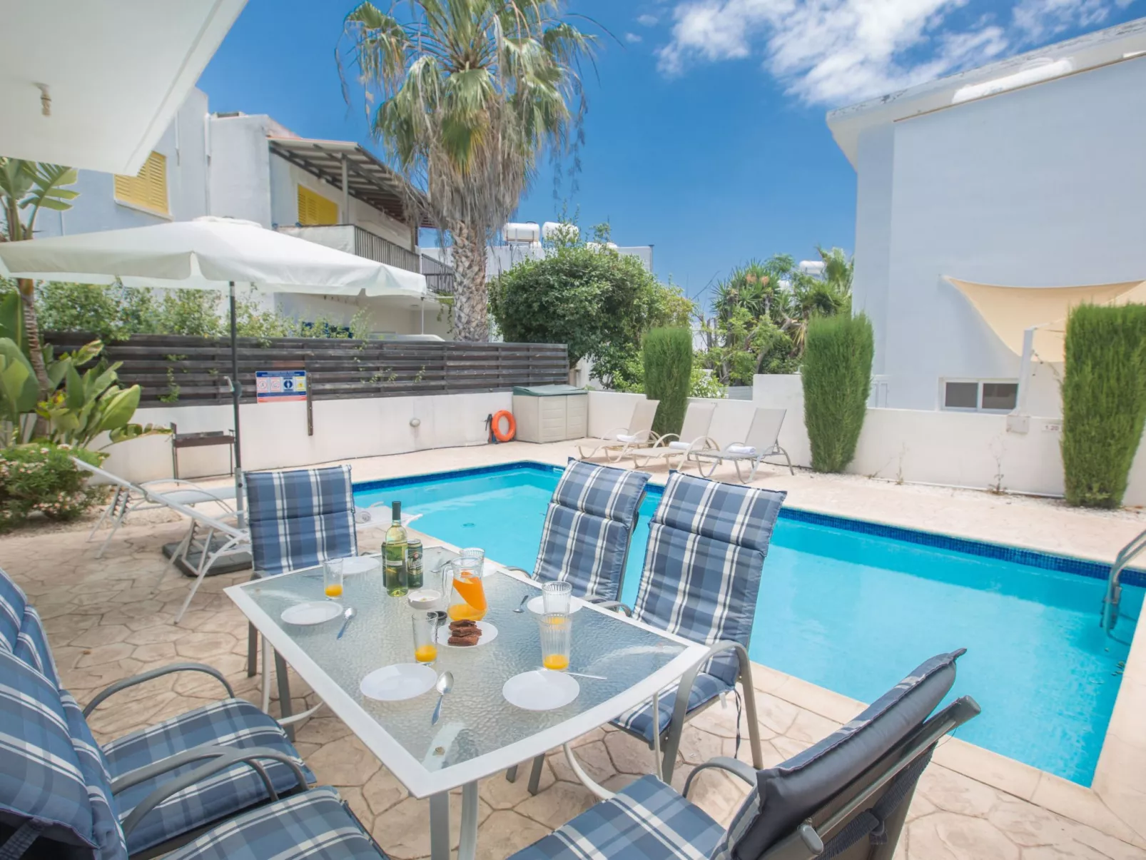 Wunderschöne Ferienvilla in Strandnähe - Image-tags.info