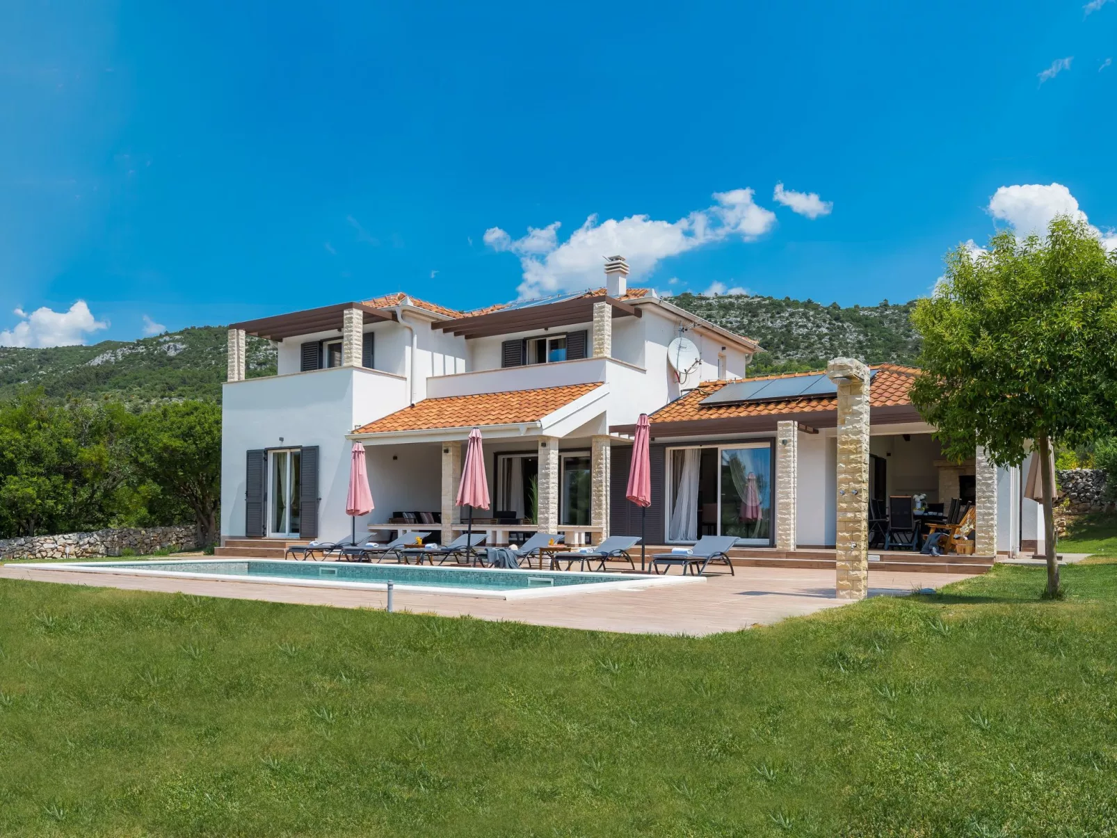 Villa Sunrise - Buiten