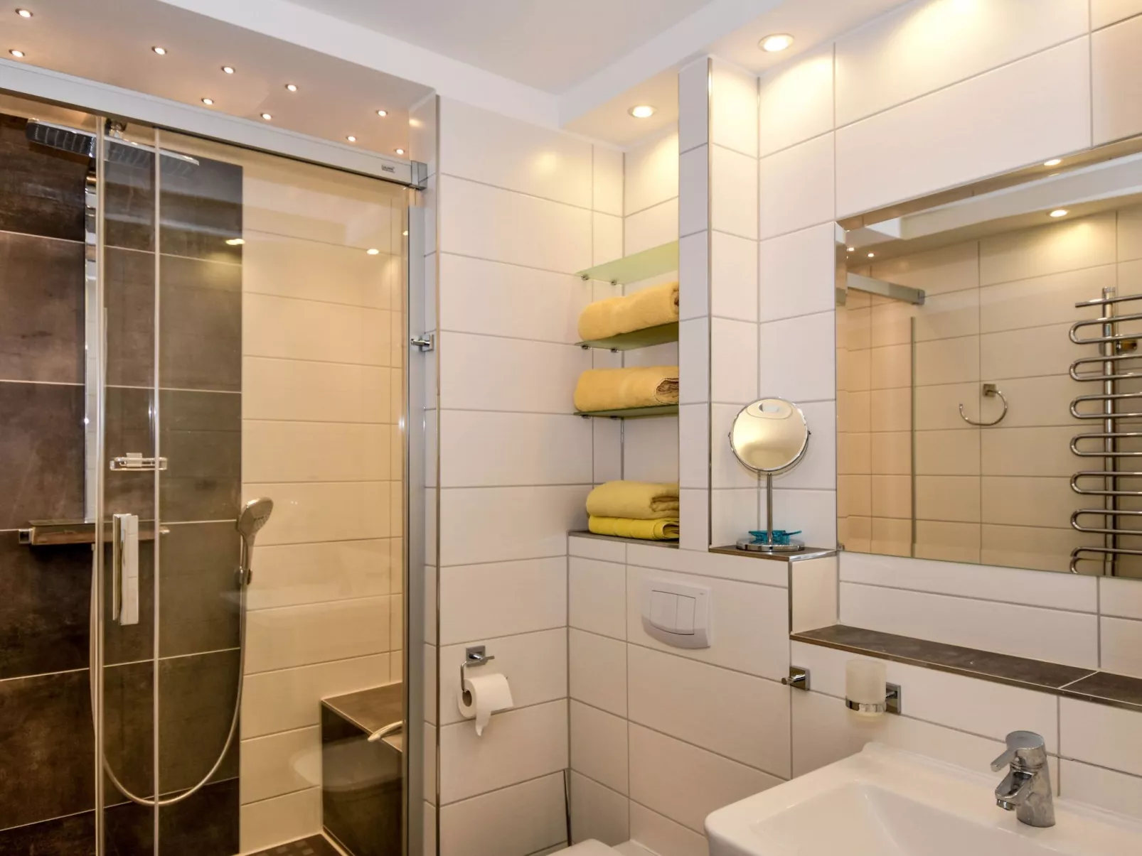 Seeschloss Binz Apartment 26, 2 Minuten zum Strand - Image-tags.info