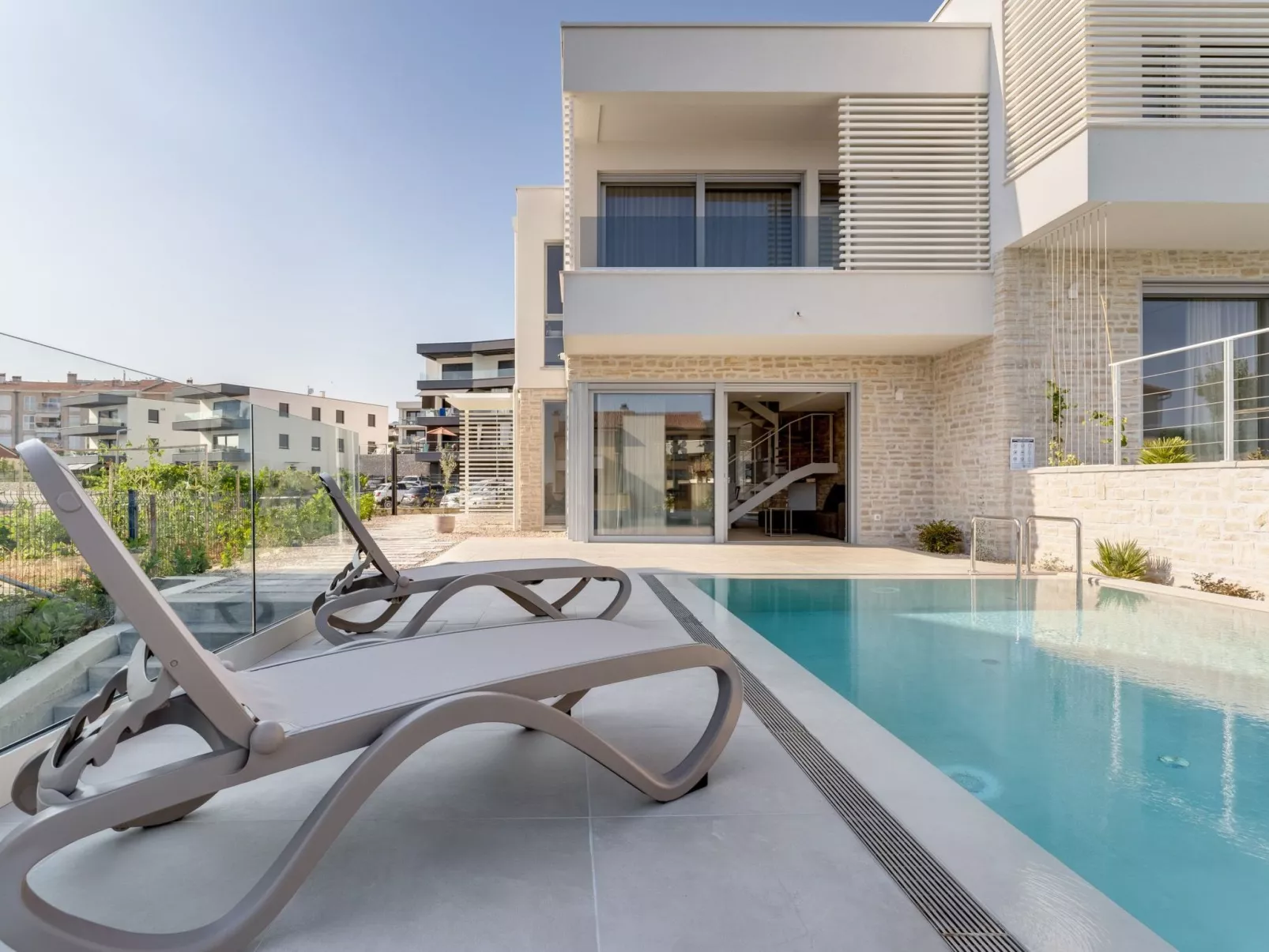 Neue moderne Villa "Smokva 1" mit Pool - Image-tags.info