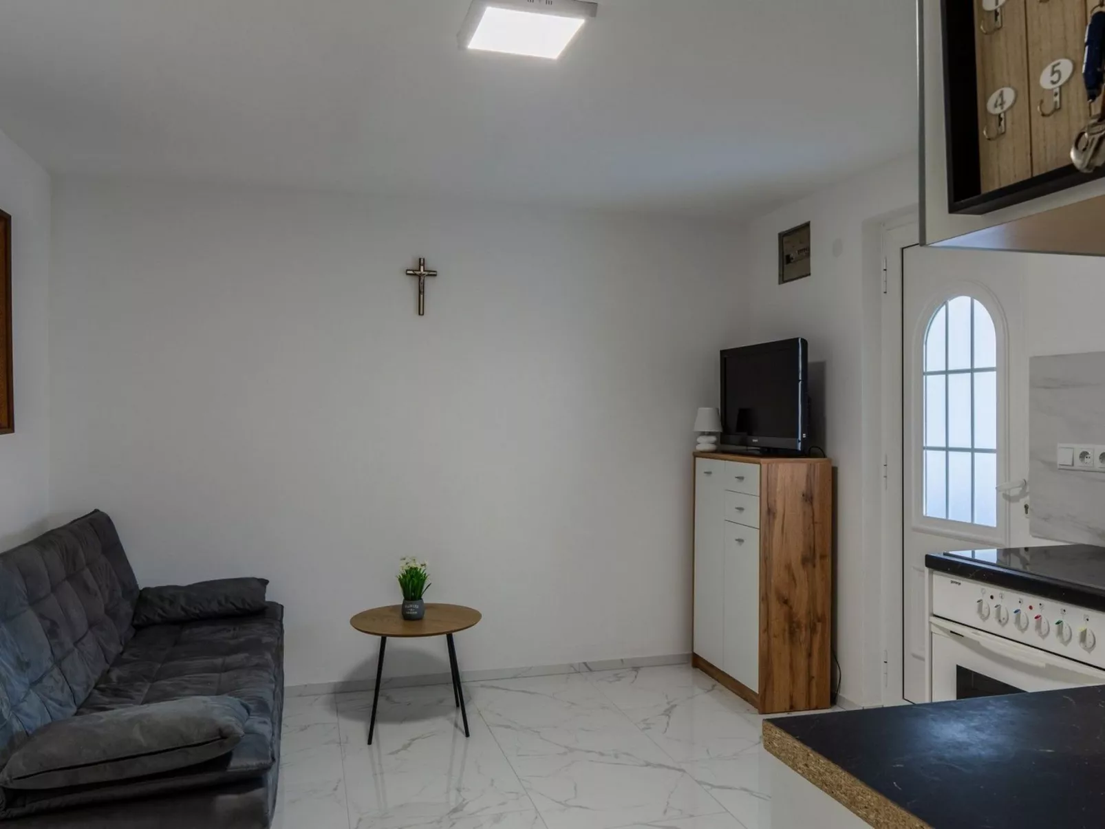 Apartment Kristija 1 - Image-tags.info