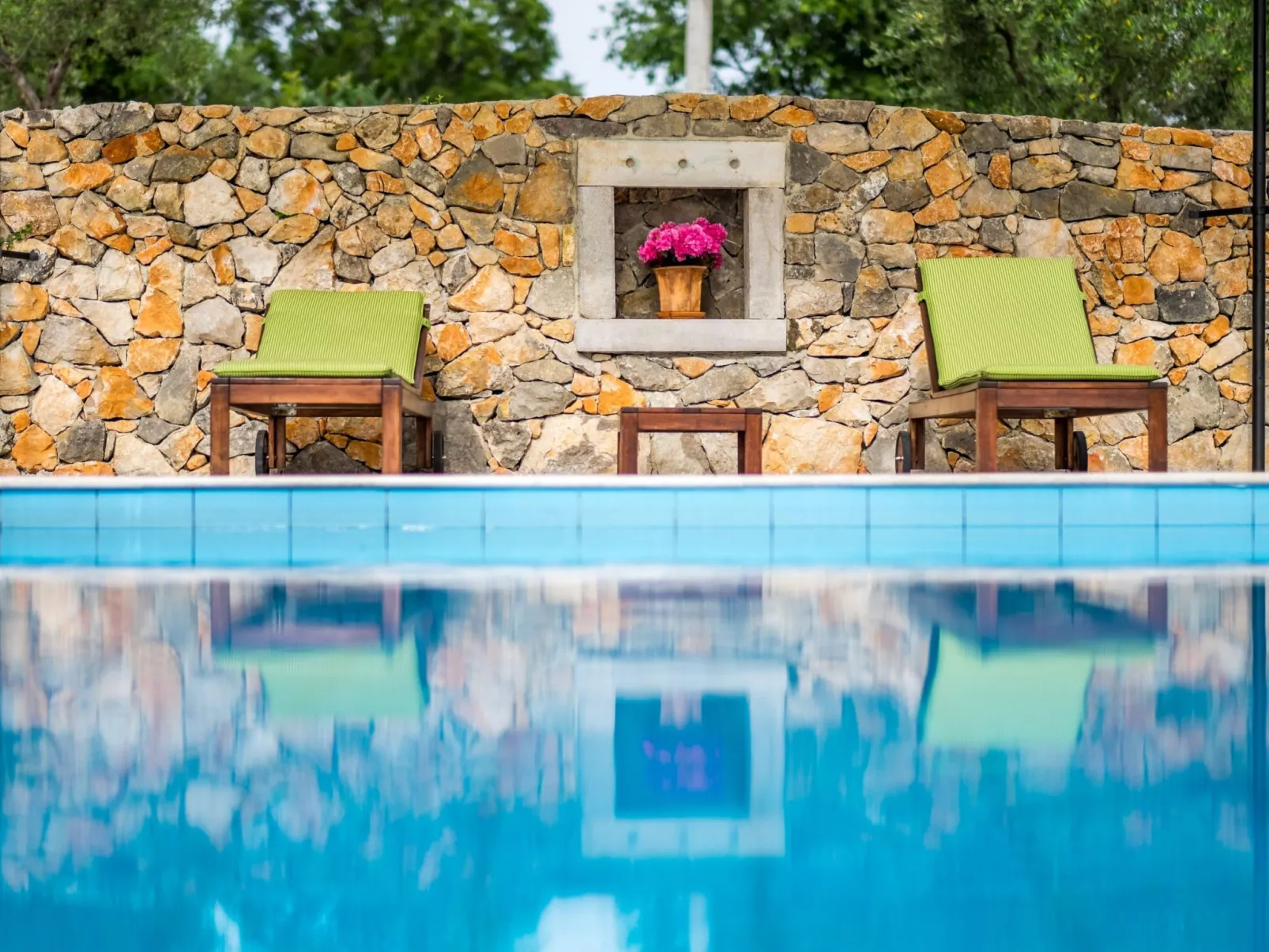 Villa mit Pool, Olivengarten und Meerblick - Image-tags.info