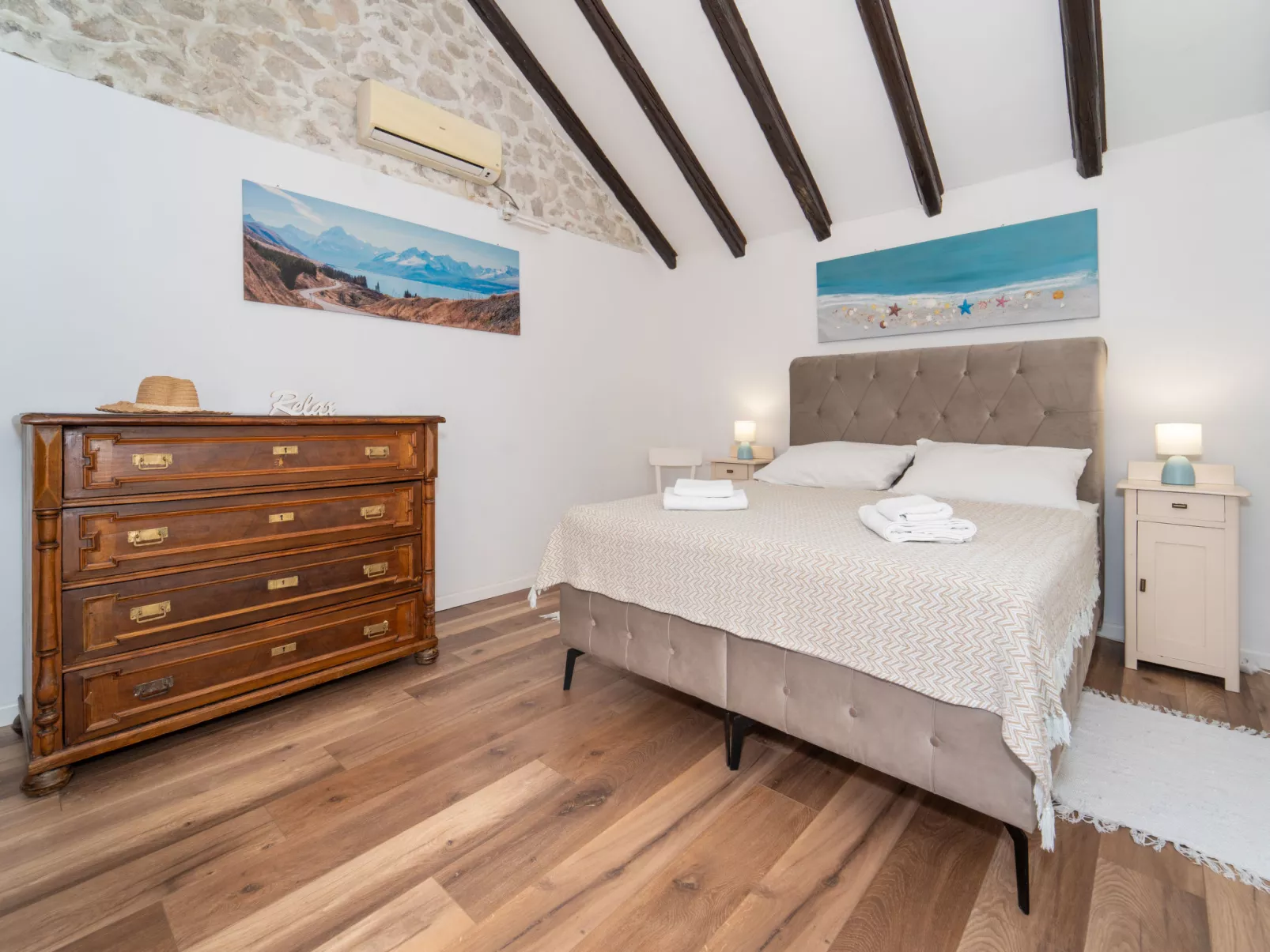 Didini dvori - Binnen