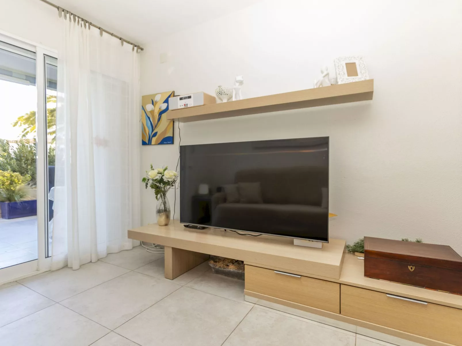 Los Pelicanos V - Binnen