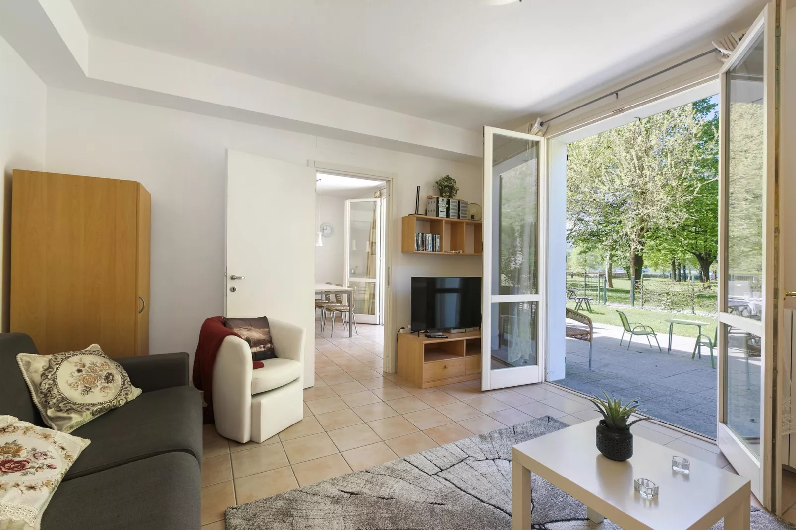 RESIDENCE PORTO LETIZIA - VILLAS-2BEDROOMS APT 6 PAX DELUXE 8218 - V2DL6 - Woonkamer