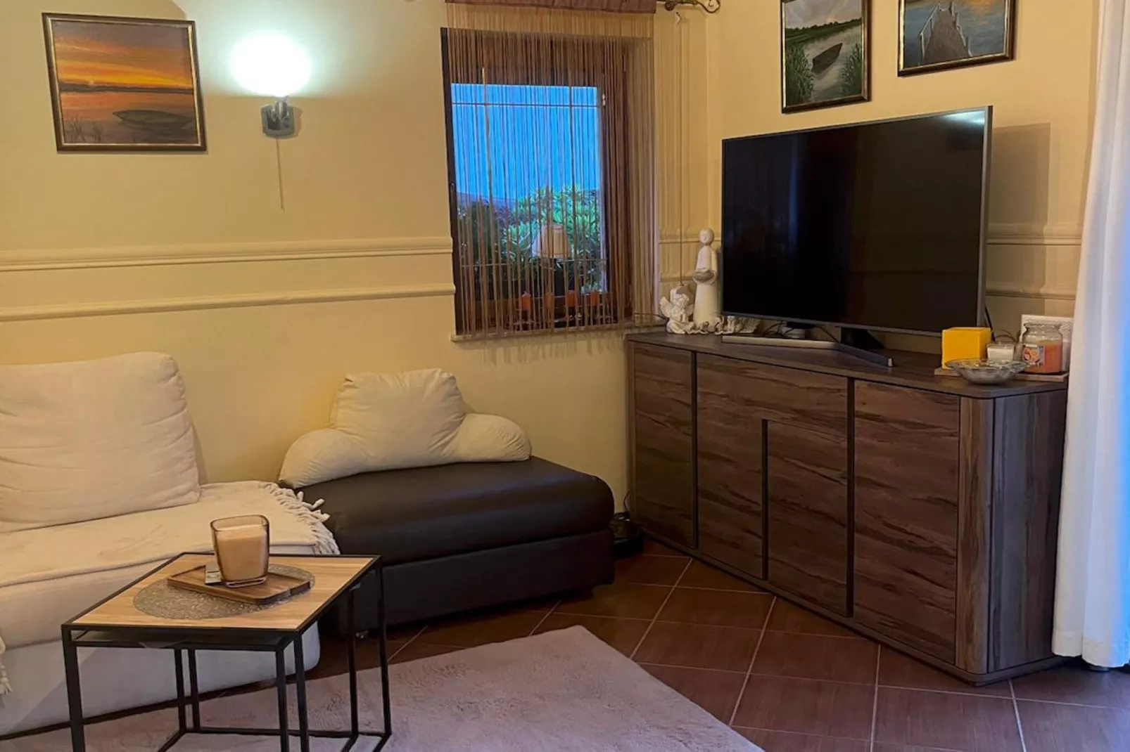 Dom wakacyjny w Krzyni dla max 7 osób-Woonkamer