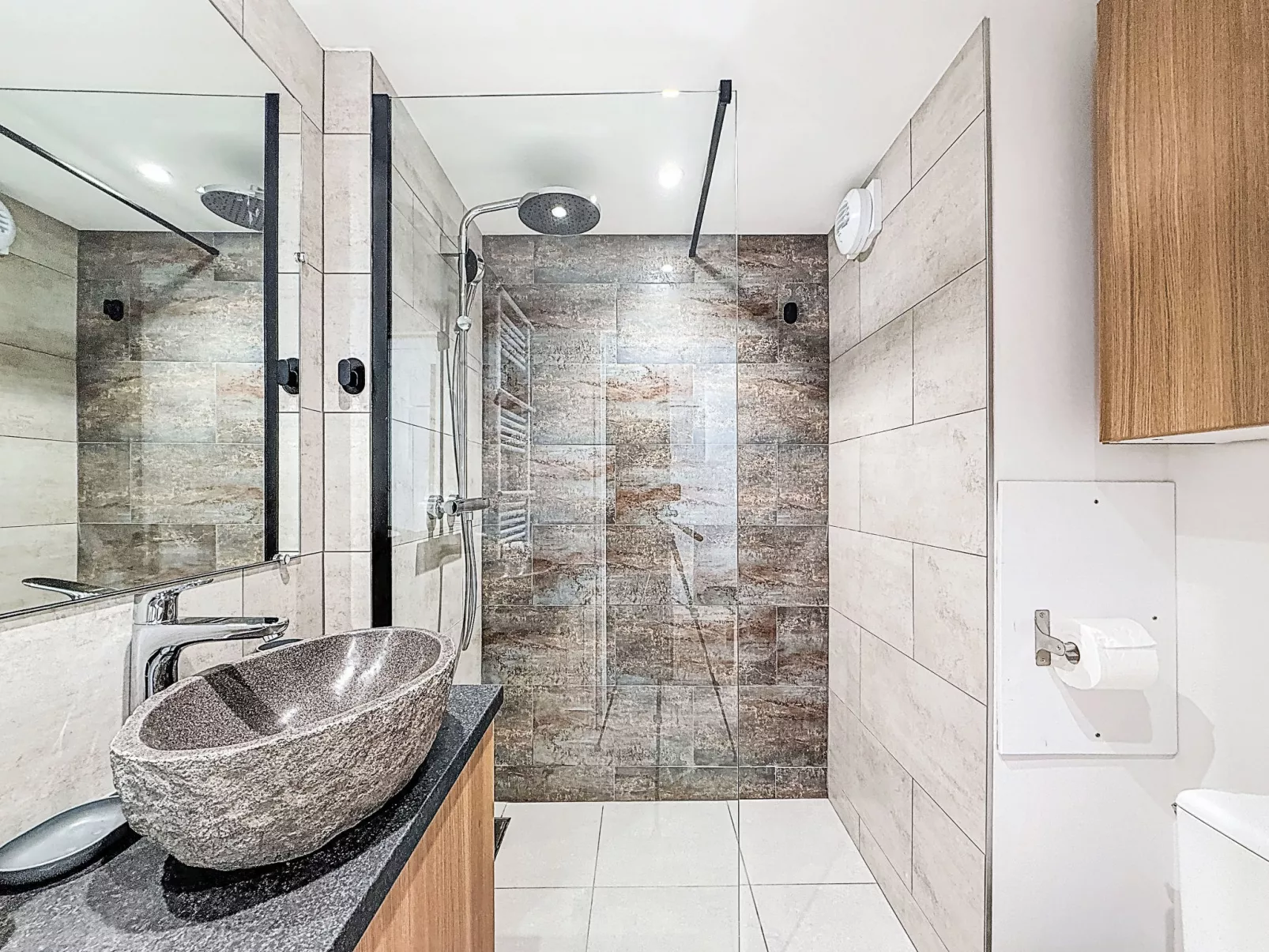 Les Genepis (Val Claret) - Binnen