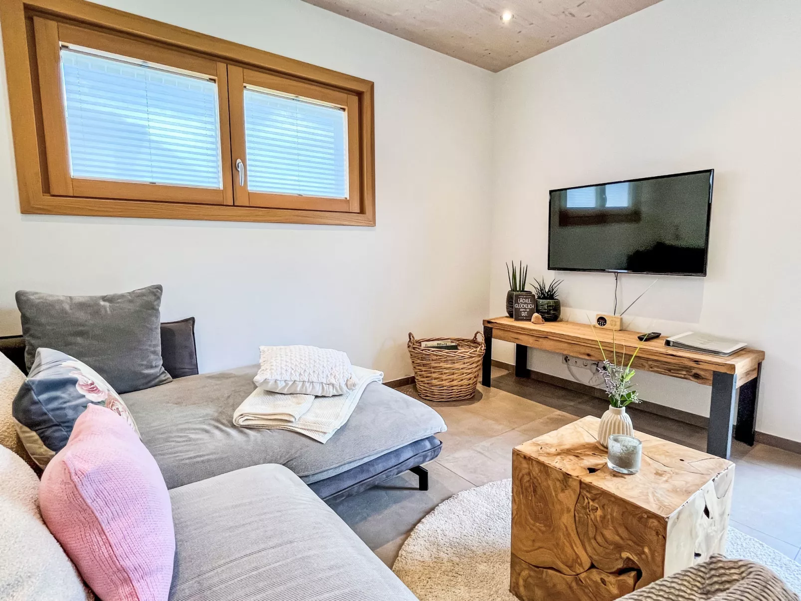 Kinast (HFT201) - Binnen