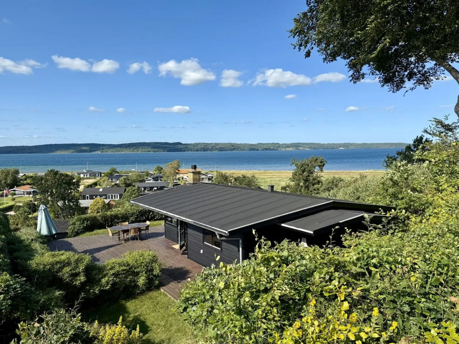 "Stjerne" - 300m from the sea-Buiten