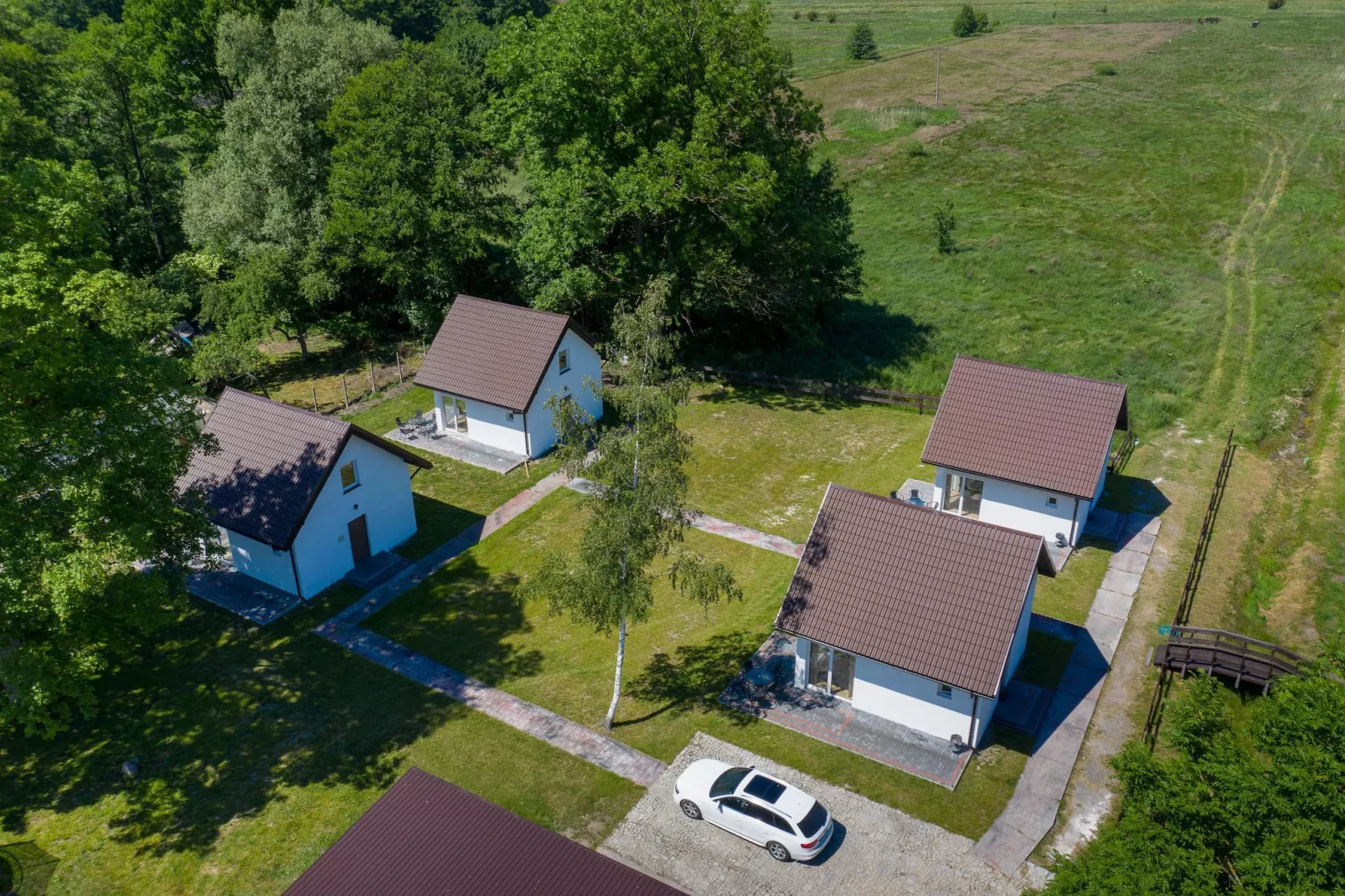 Komfortowe domki wakacyjne dla 6 osób w Lędzinie-Buitenkant zomer