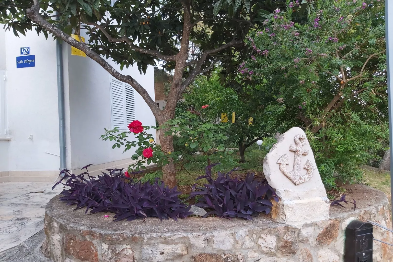 Apartments Villa Pelegrin - Two Bedroom Apartment with Garden View (Apartment A)-Buitenlucht