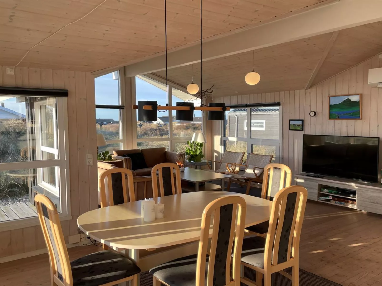 "Zuhra" - 400m from the sea-Binnen