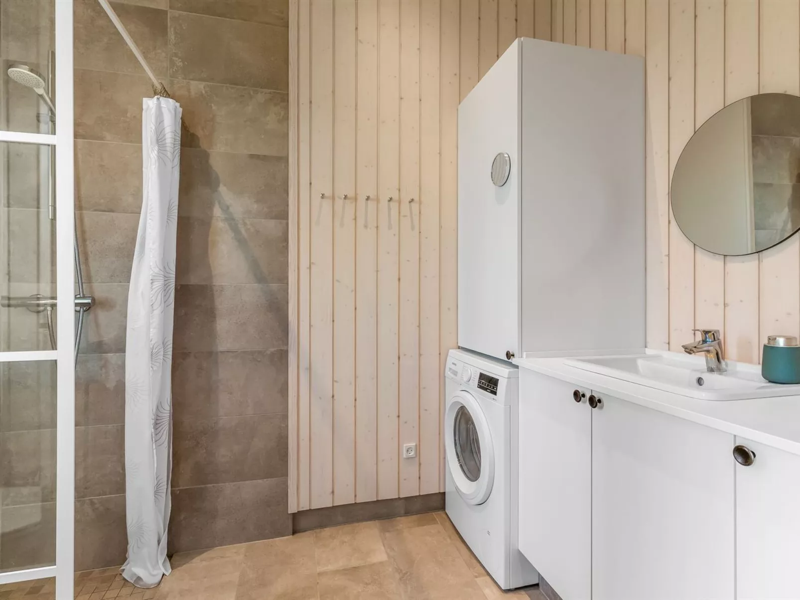 "Hellevi" - 900m from the sea-Binnen