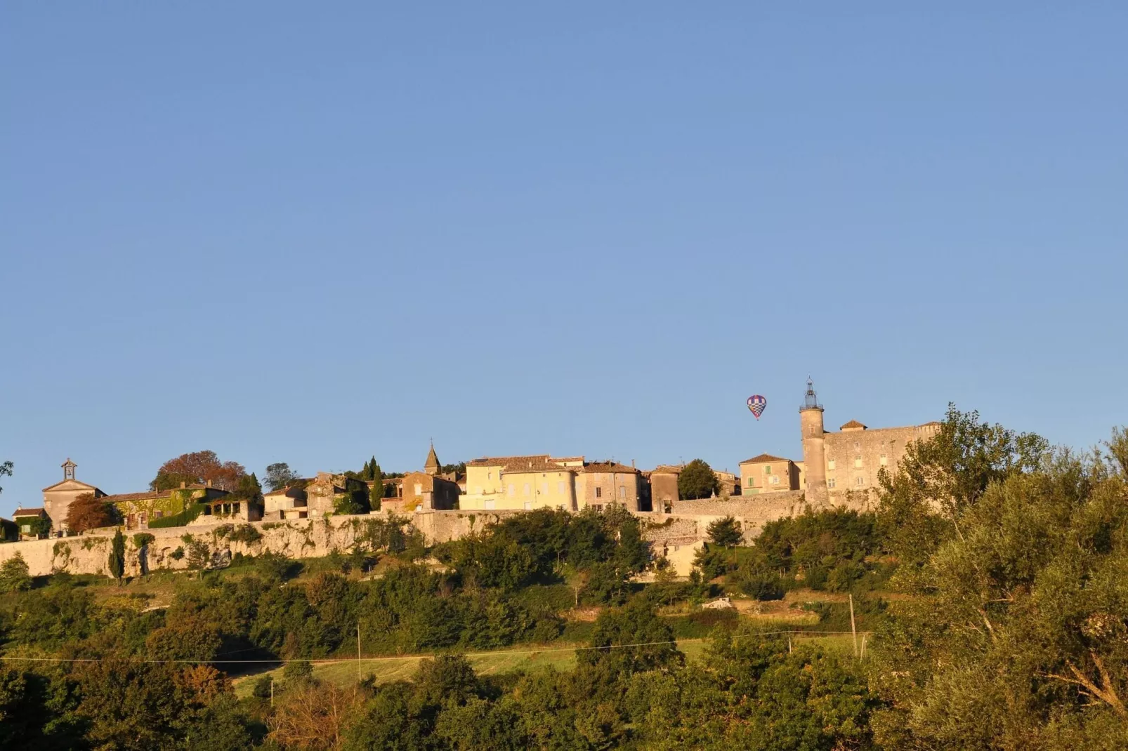 Doppelhaushälfte in Lussan / Le Tilleul