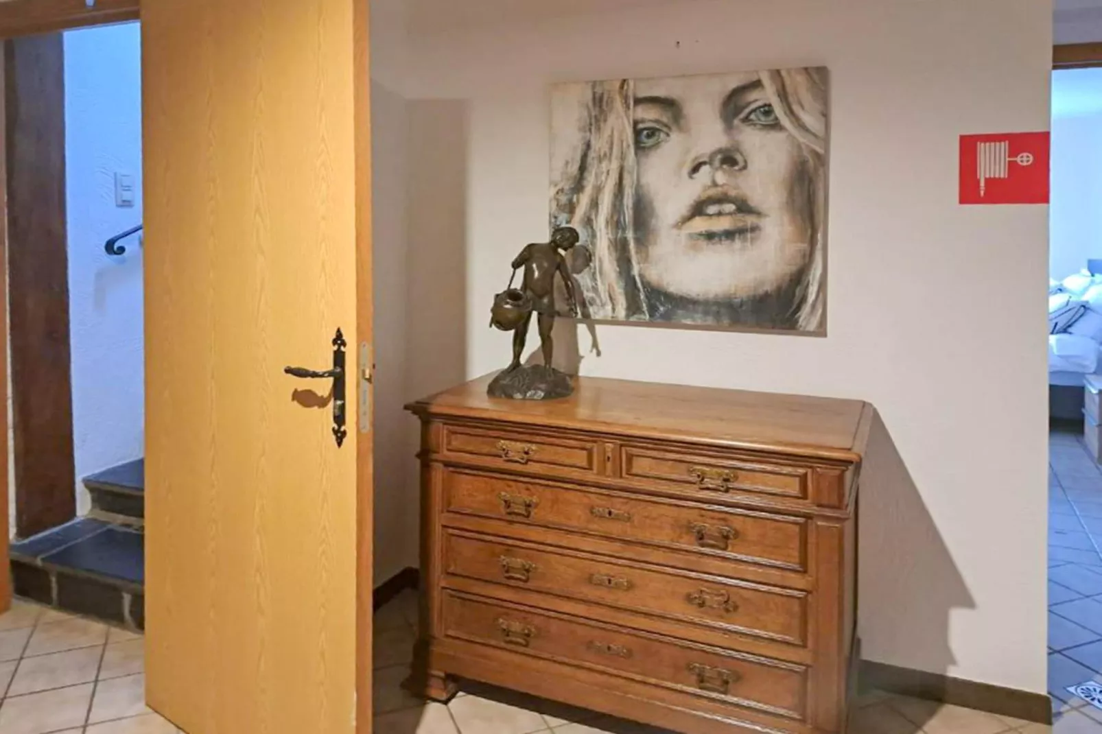 Au Coeur d'Alle - Double Room with Large Double Bed-Overloop