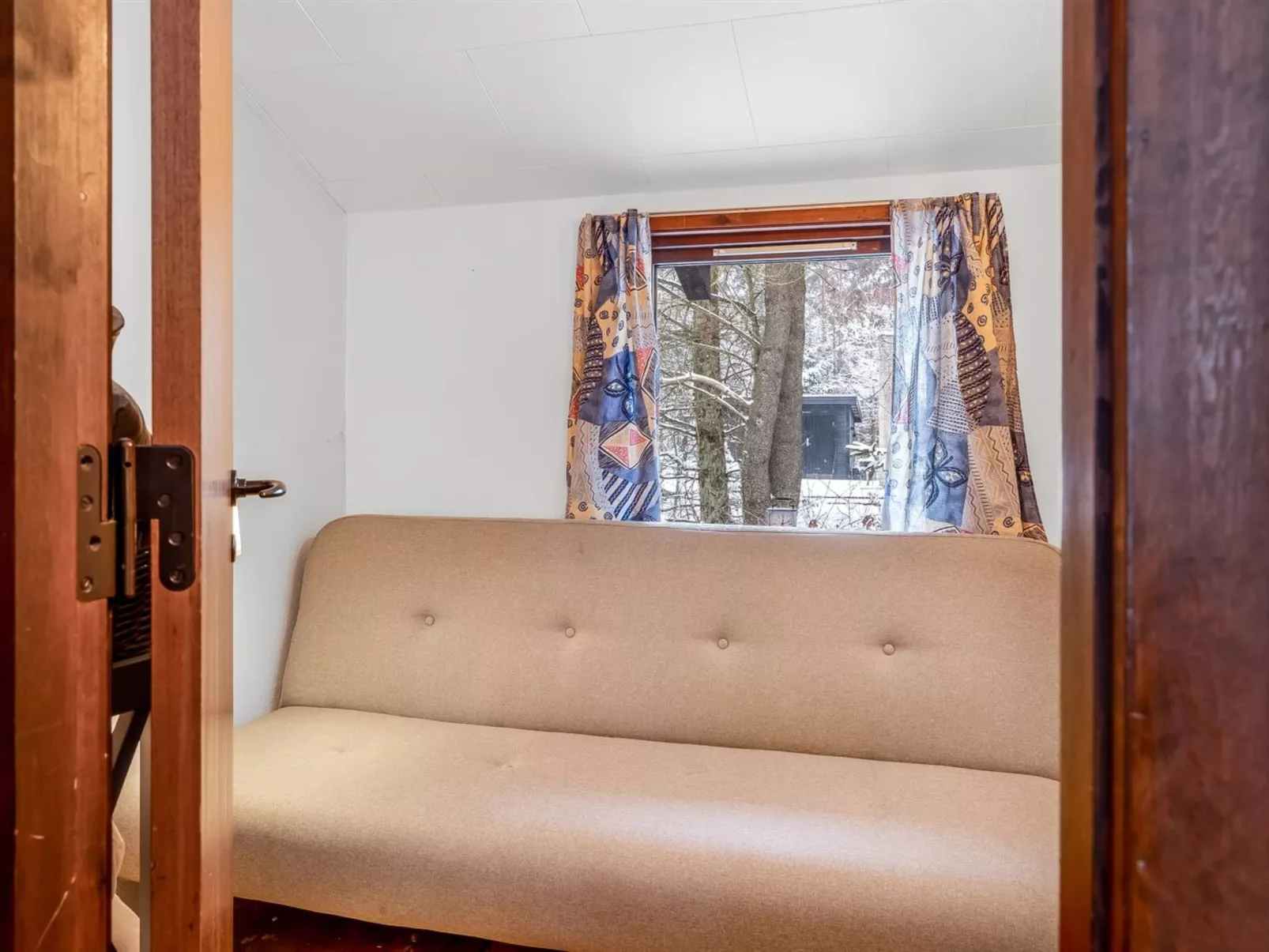 "Lökea" -  from the sea - Binnen