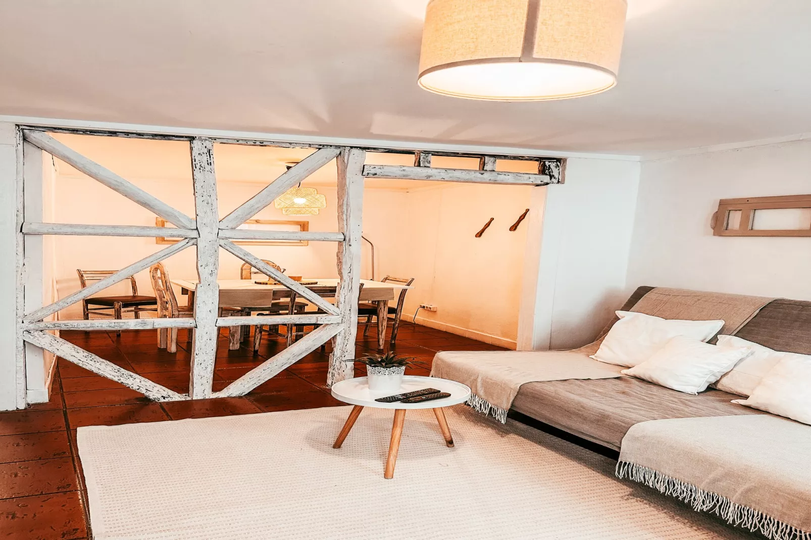 Typical Lisbon Apartment By Gt House-Woonkamer