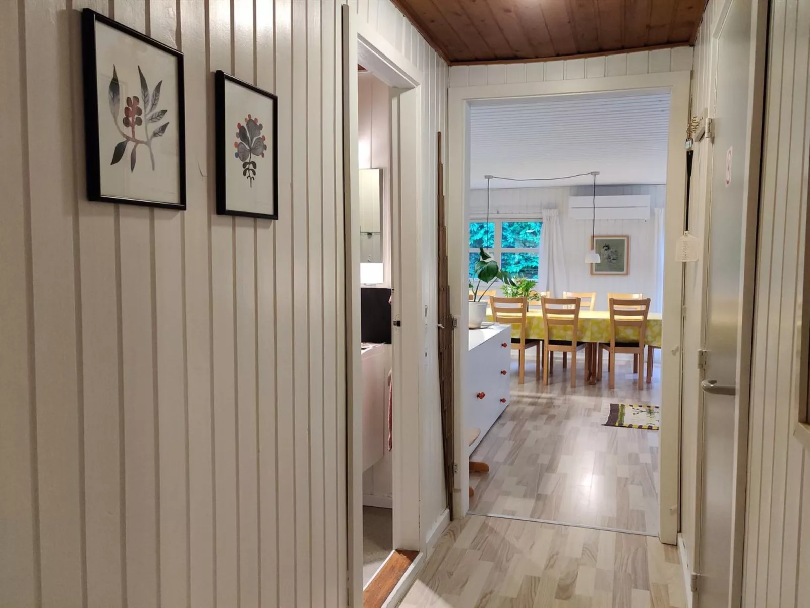 "Matias" - 30km from the sea-Binnen